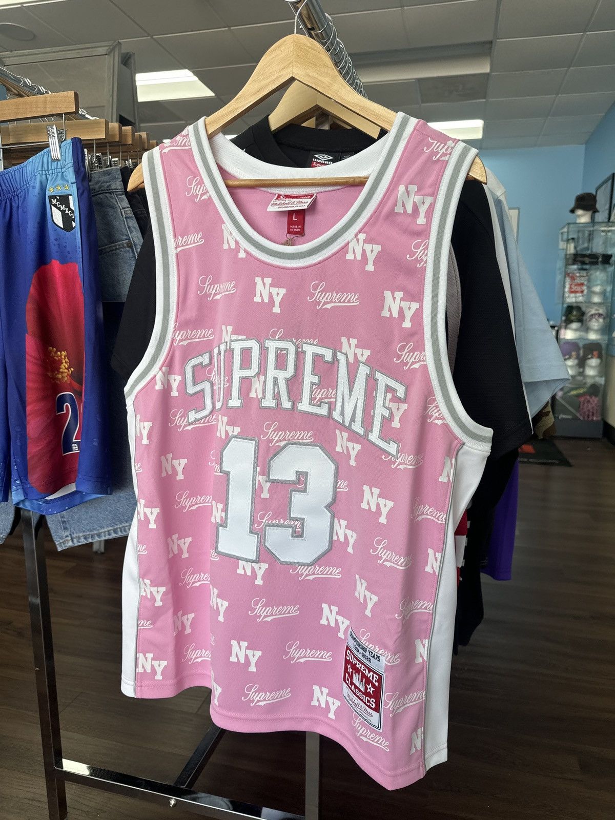 Supreme Supreme Mitchell & Ness Monogram Basketball Jersey Pink Size US L / EU 52-54 / 3 - 1 Thumbnail