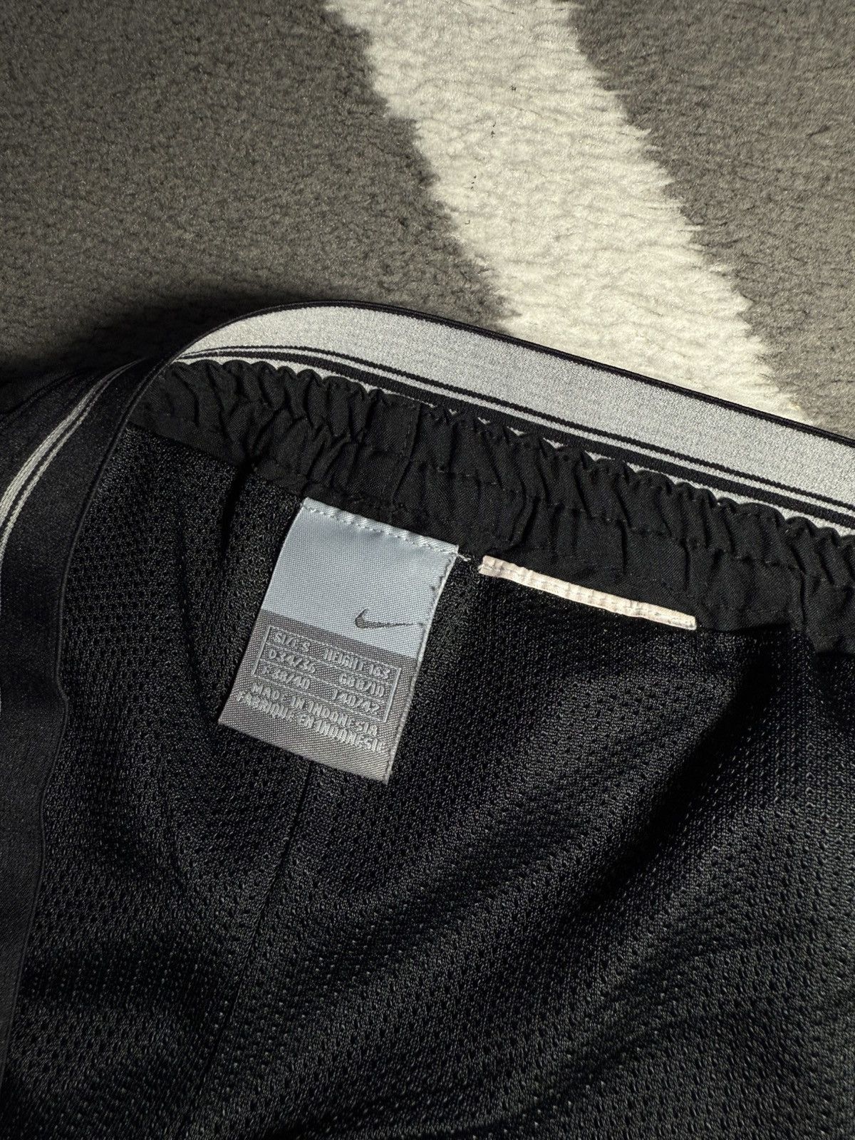 Nike Vintage 00’s Nike Swoosh Women’s Parachute Track Pants Size 26" / US 2 / IT 38 - 16 Thumbnail