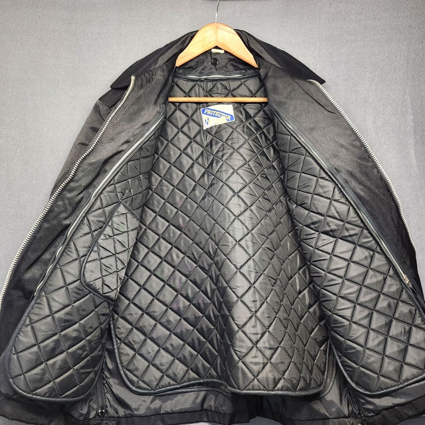 Vintage Protector Jacket Mens 40R Black Quilted Full Zip Police Uniform Workwear Patch Size US XXS / EU 40 - 3 Thumbnail