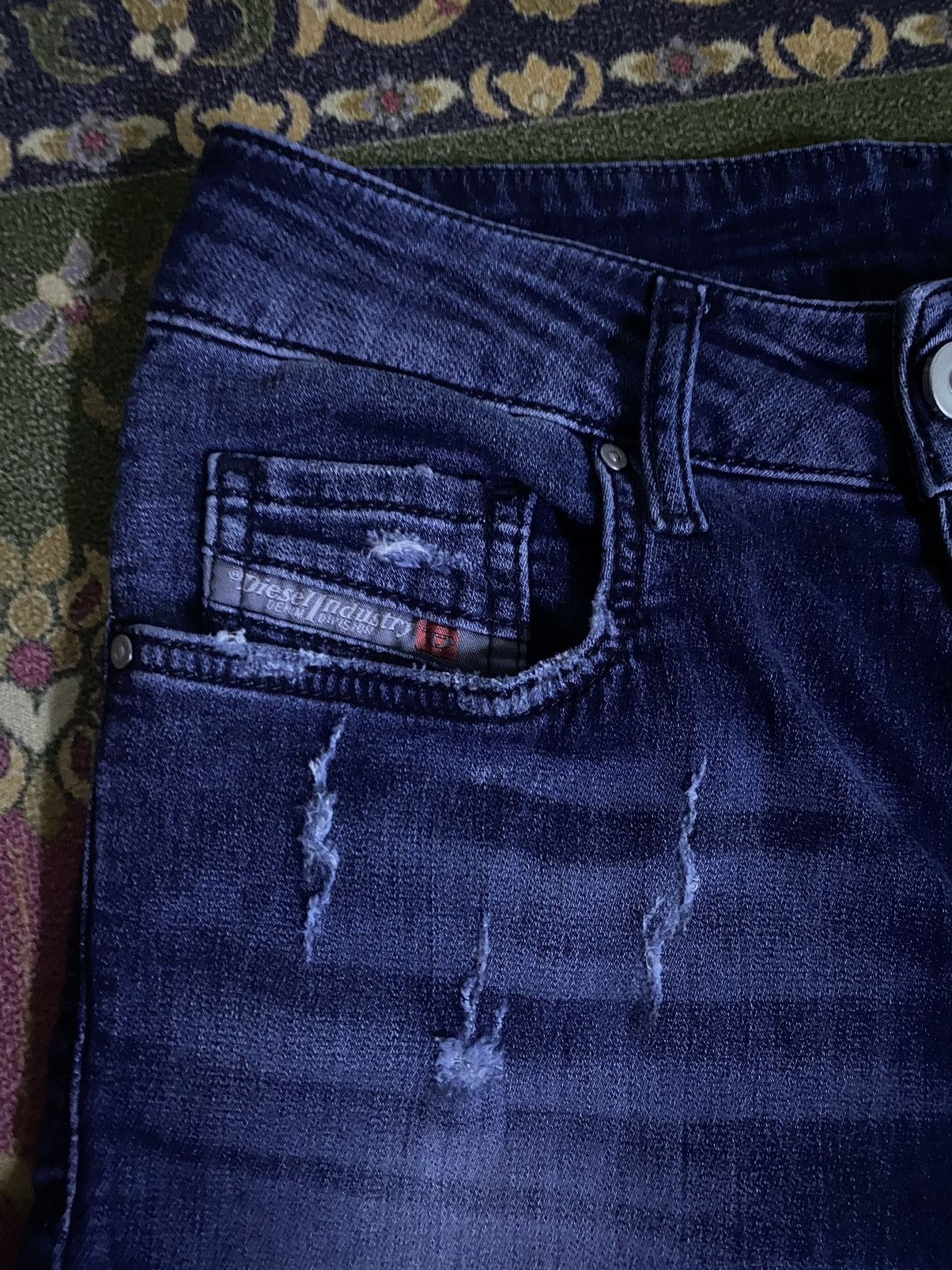 Diesel 🔥RARE🔥🔥DIESEL Slim Fit Distressed Denim Jeans Size US 27 - 4 Thumbnail