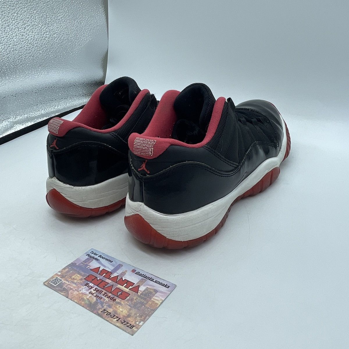 Jordan Brand Air Jordan 11 low bred Size US 7 / EU 40 - 5 Thumbnail
