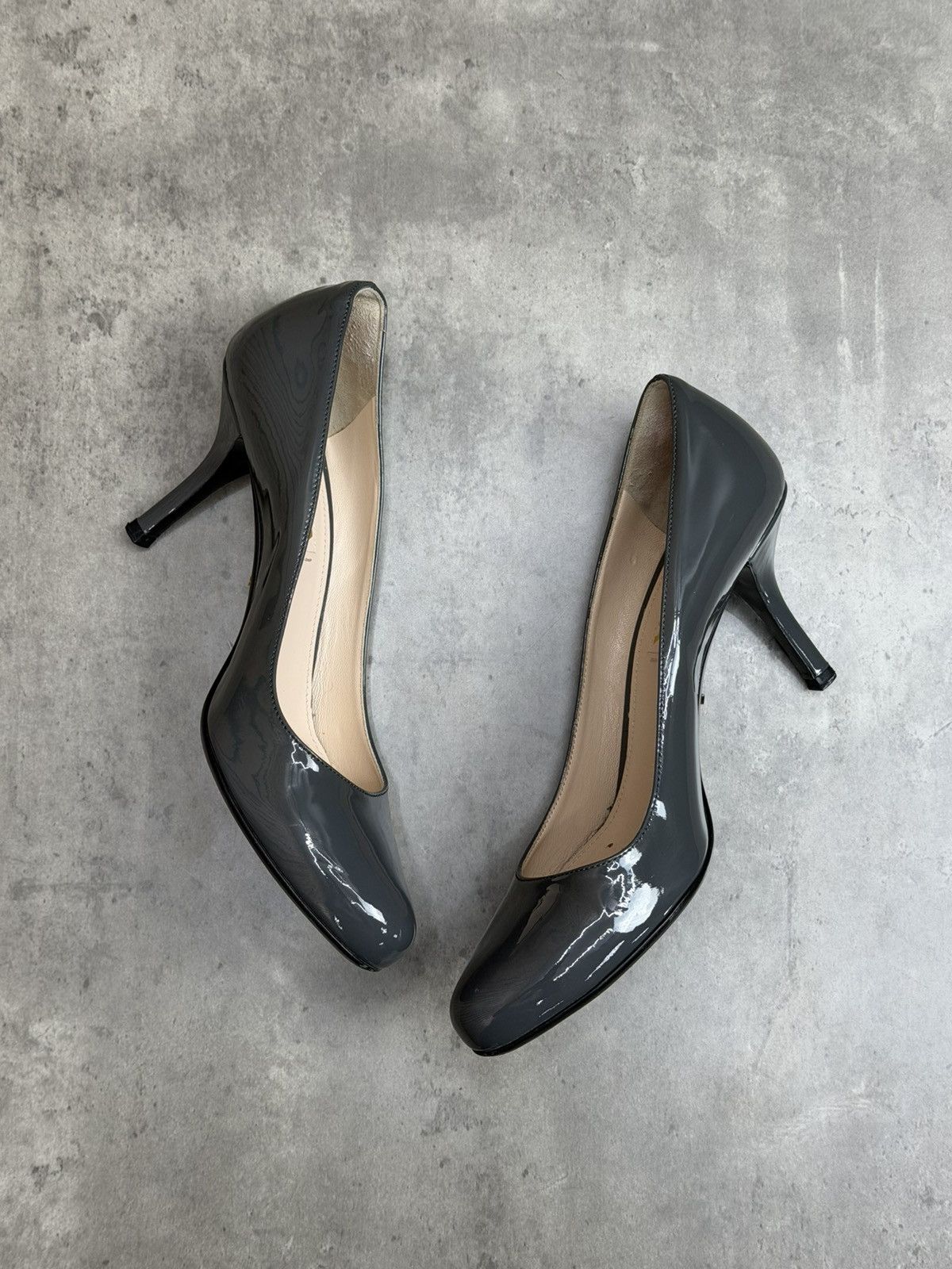Prada Prada Gray Patent Leather Pumps Heels Size 37 1/2 Size US 7.5 / IT 37.5 - 9 Thumbnail