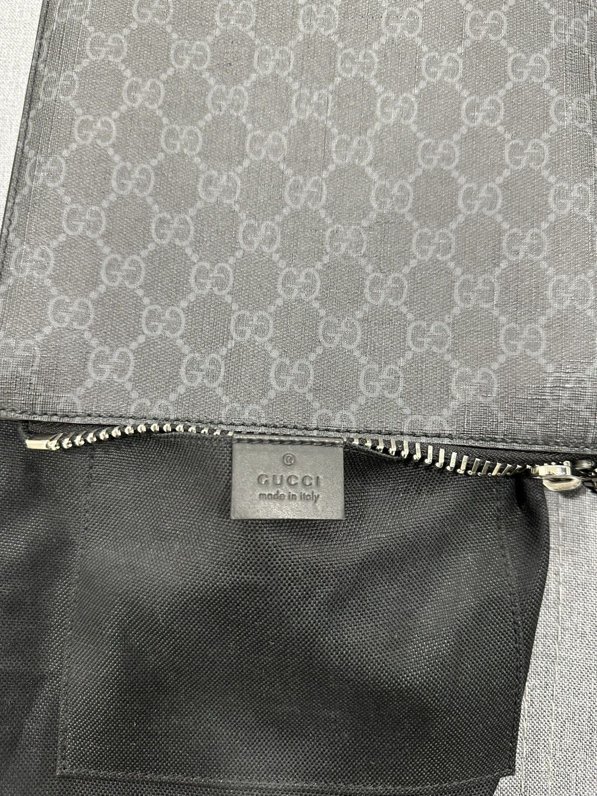 Gucci GUCCI GG BLACK SMALL MESSENGER BAG Size ONE SIZE - 10 Thumbnail
