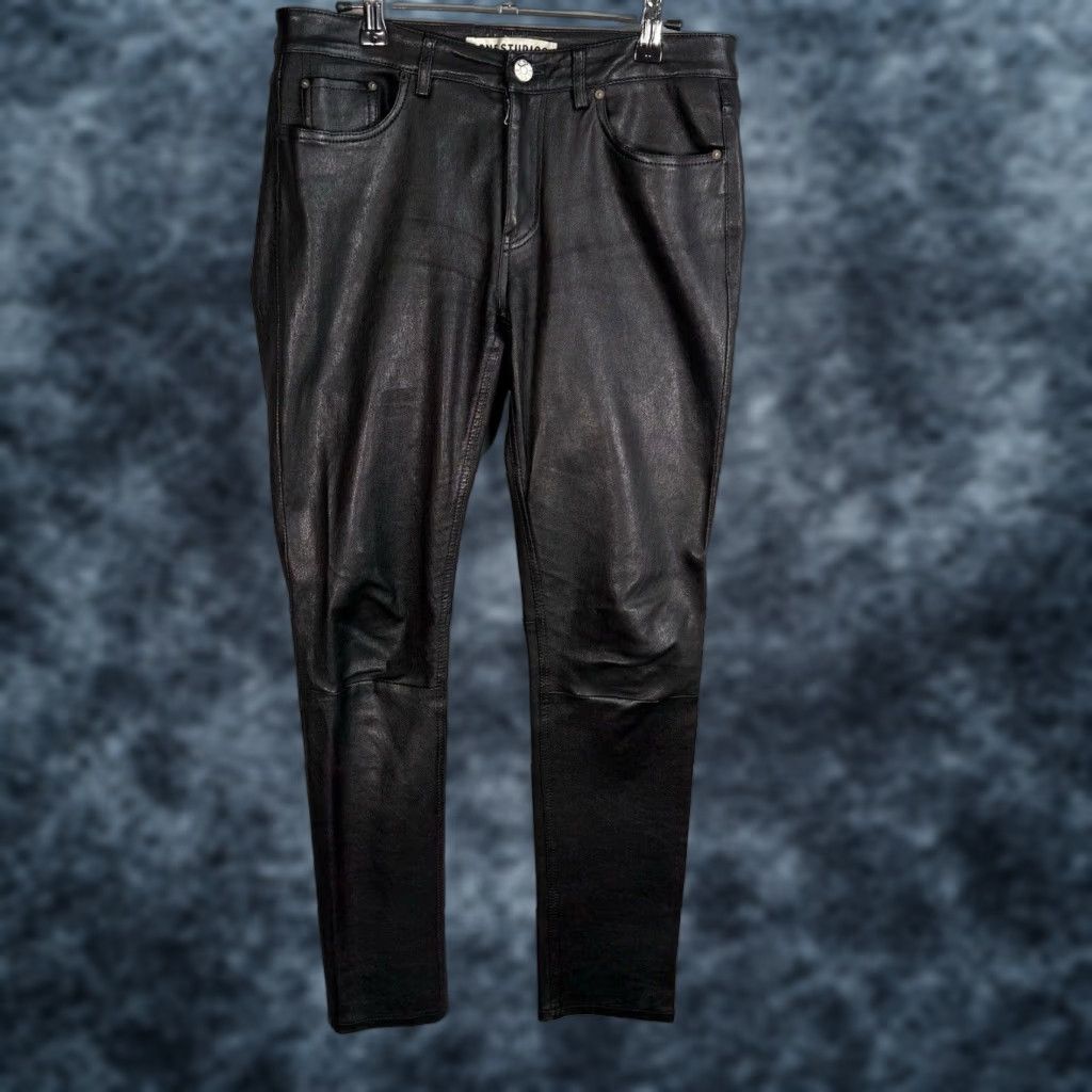 Acne Studios VINTAGE Acne Studios Faux Leather Pants Mens Adult 30 x 28 Black Skinny Fit Womens Mens? Size US 30 / EU 46 - 1 Thumbnail