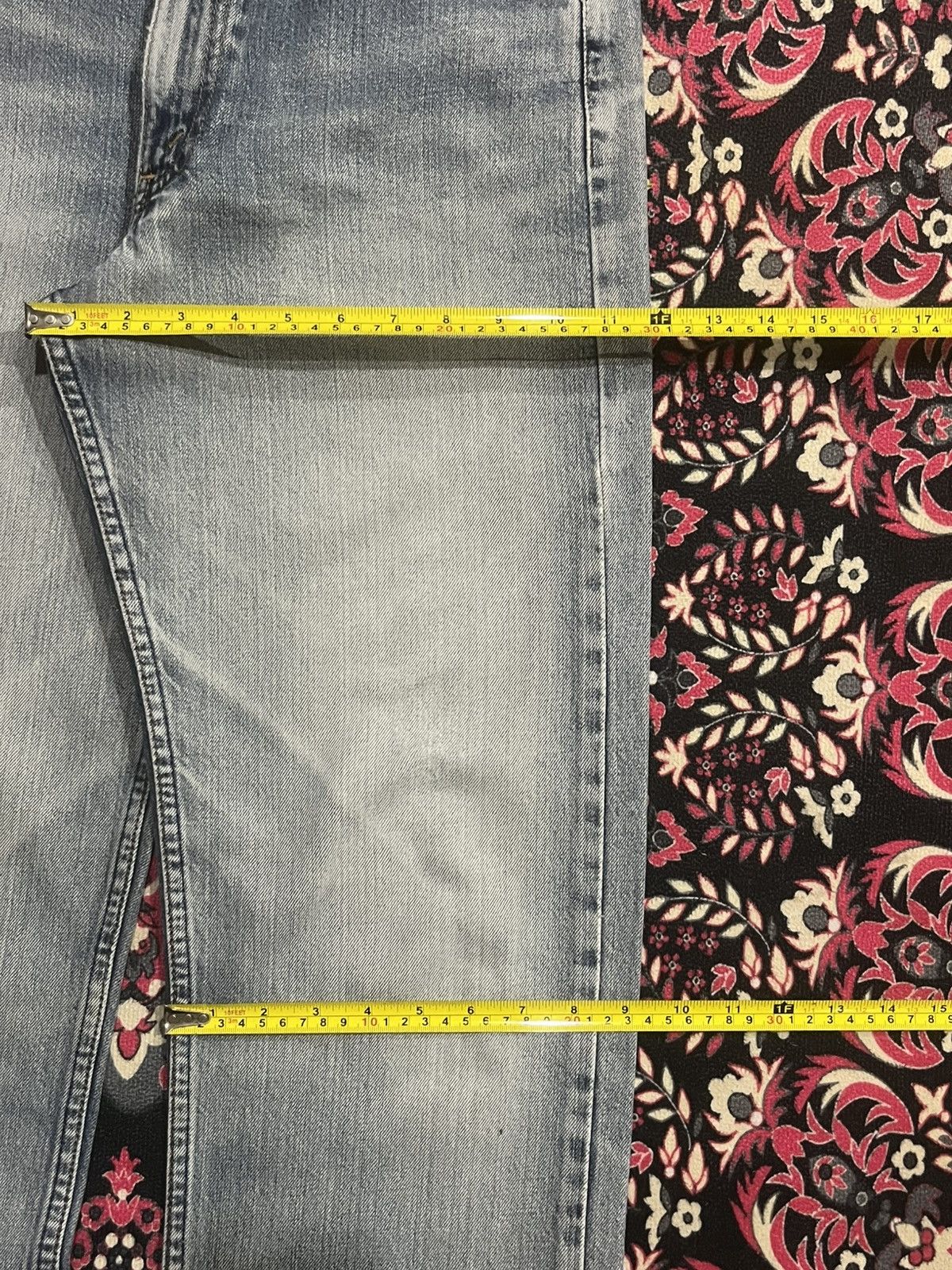 Levi's ⚡️Straight Leg⚡️Vintage Levi’s 512 Light Blue Wash Frayed Jean Size US 31 - 16 Thumbnail