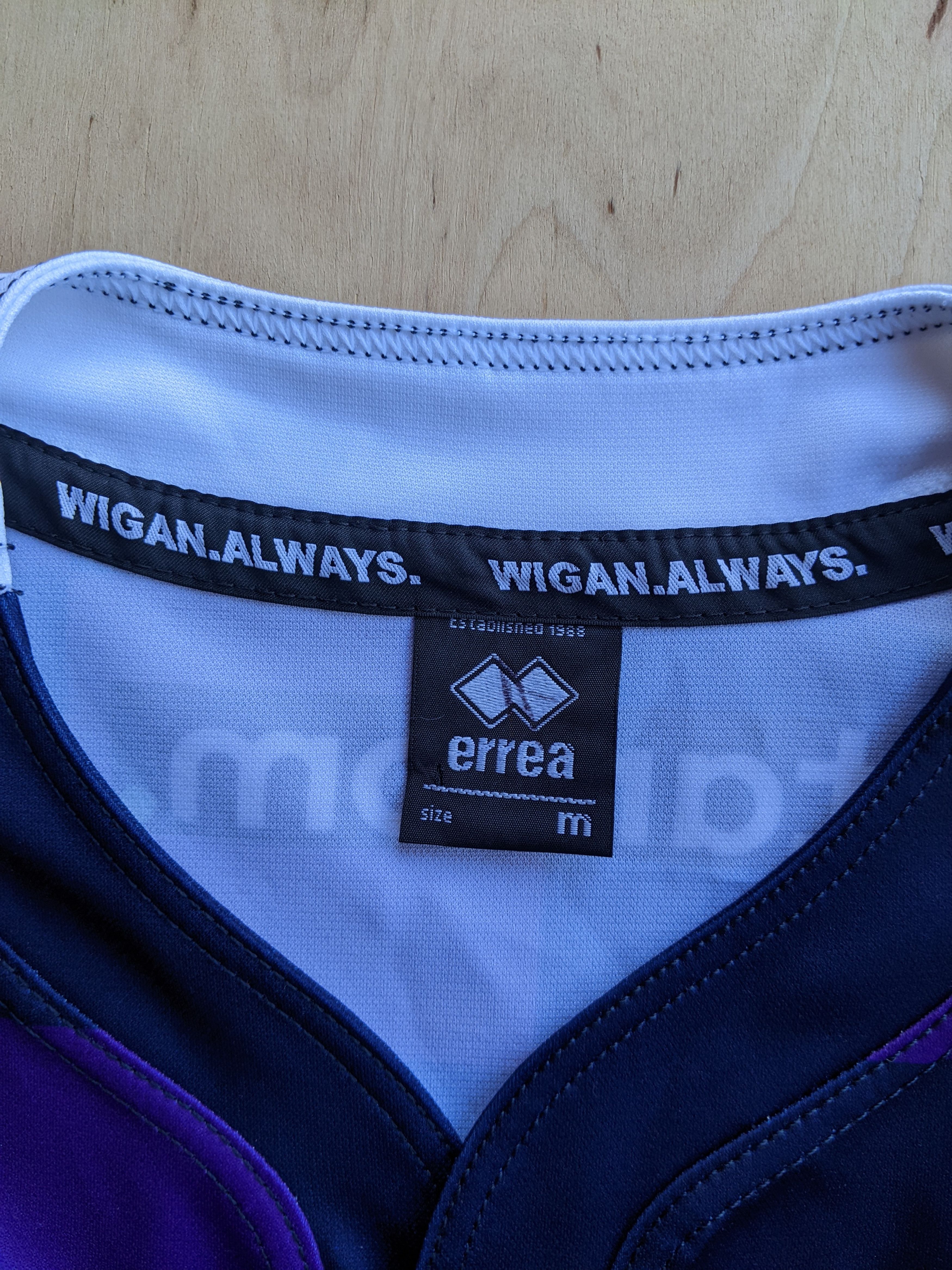 Errea Errea Wigan Warriors Rugby Jersey Shirt Signed Autographs Size US M / EU 48-50 / 2 - 5 Thumbnail