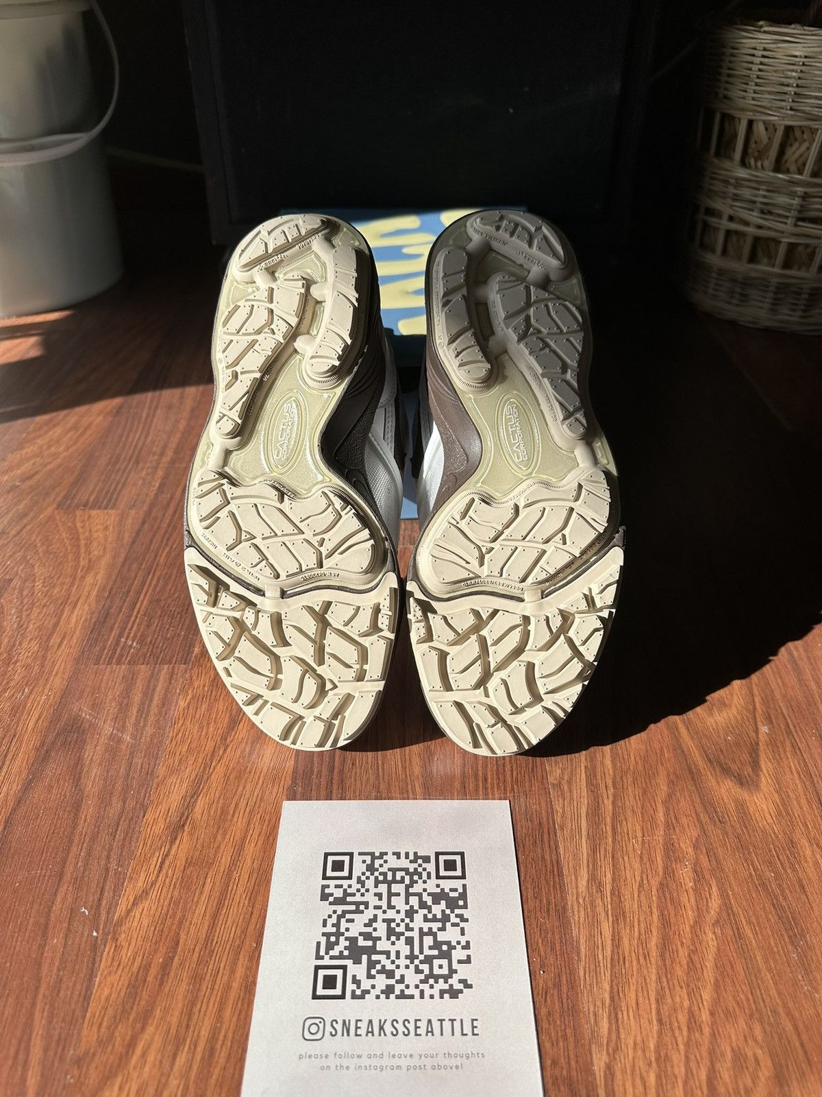 Nike × Travis Scott Nike Zoom Field Jaxx Travis Scott Light Chocolate Size 6.5M Size US 6.5 / EU 39-40 - 5 Thumbnail