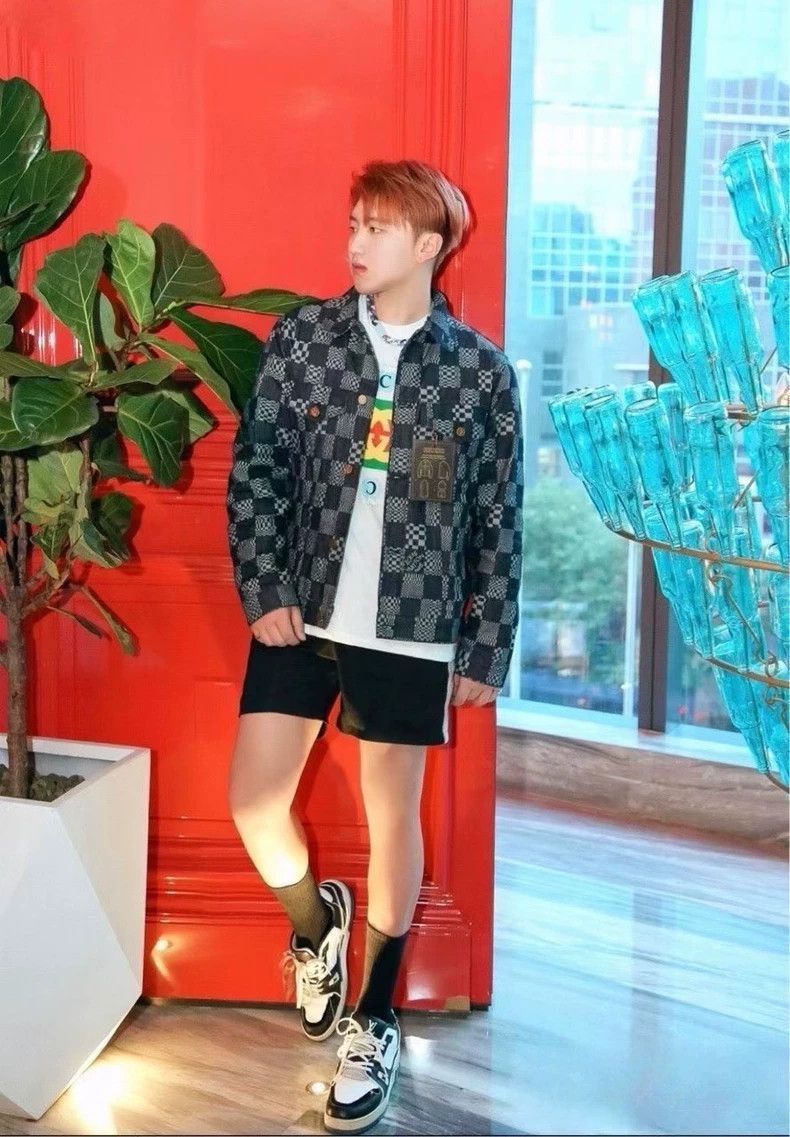 Louis Vuitton Louis Vuitton Checkerboard single-breasted denim jacket Size US M / EU 48-50 / 2 - 8 Thumbnail