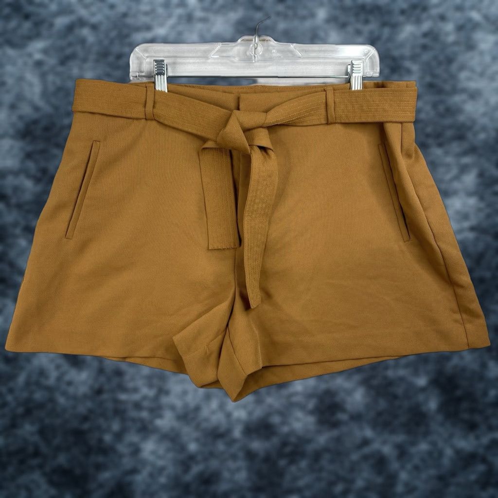 Nine West Nine West Paperbag Shorts Women XL Brown Belted High Rise Solid Linen? Polyester? (Please verify) Size 40" / US 18 - 1 Thumbnail