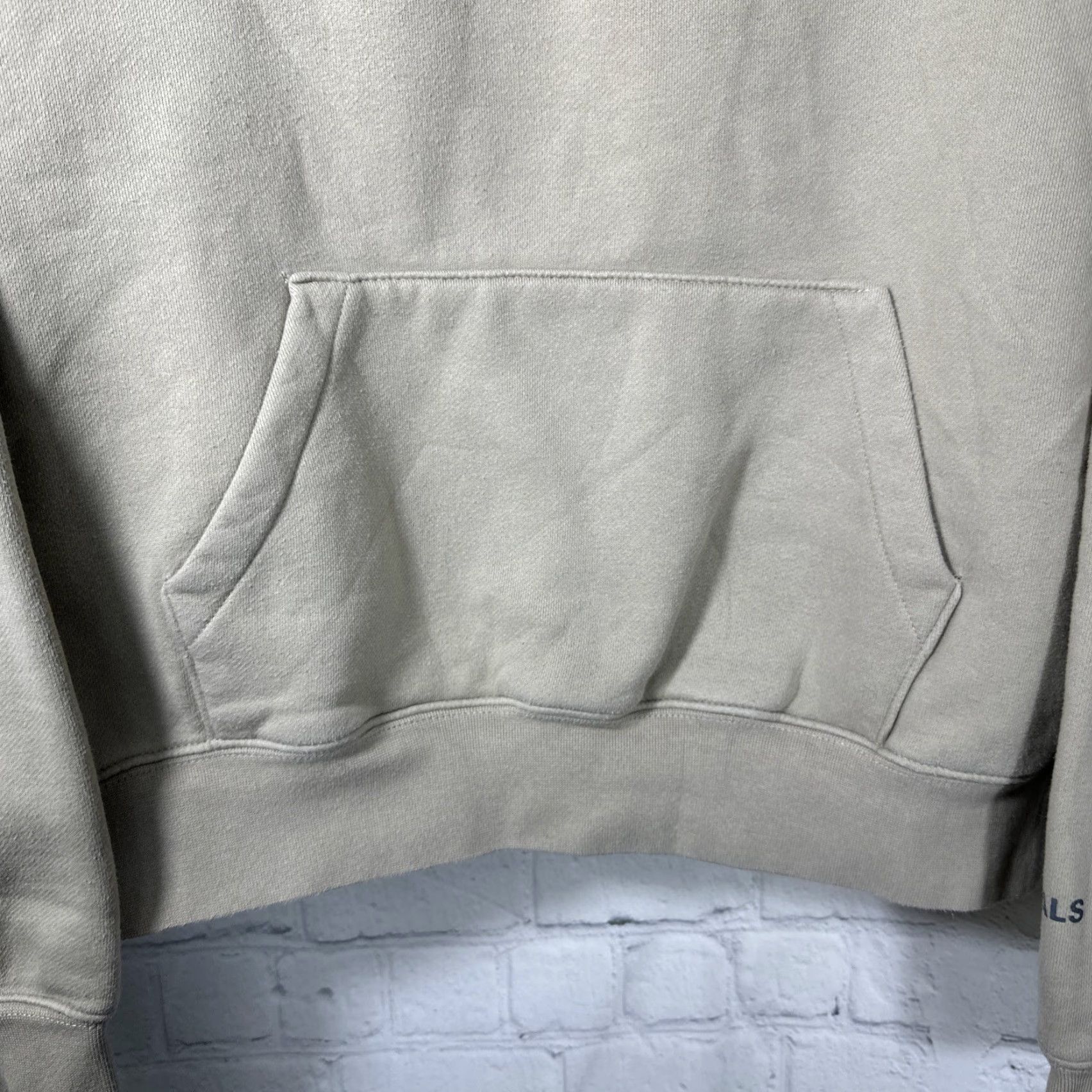 Fear of God Fear of God Essentials Hoodie Women Large Beige Logo Crew Neck Hooded Pullover Long Sleeve Fleece Activewear Regular Fit Vintage No Size L / US 10 / IT 46 - 3 Thumbnail
