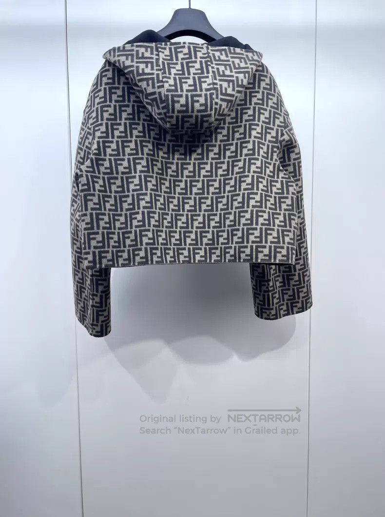 Fendi Fendi Two-way wear patch pocket vintage hooded jacket. Size XS / US 0-2 / IT 36-38 - 4 Thumbnail