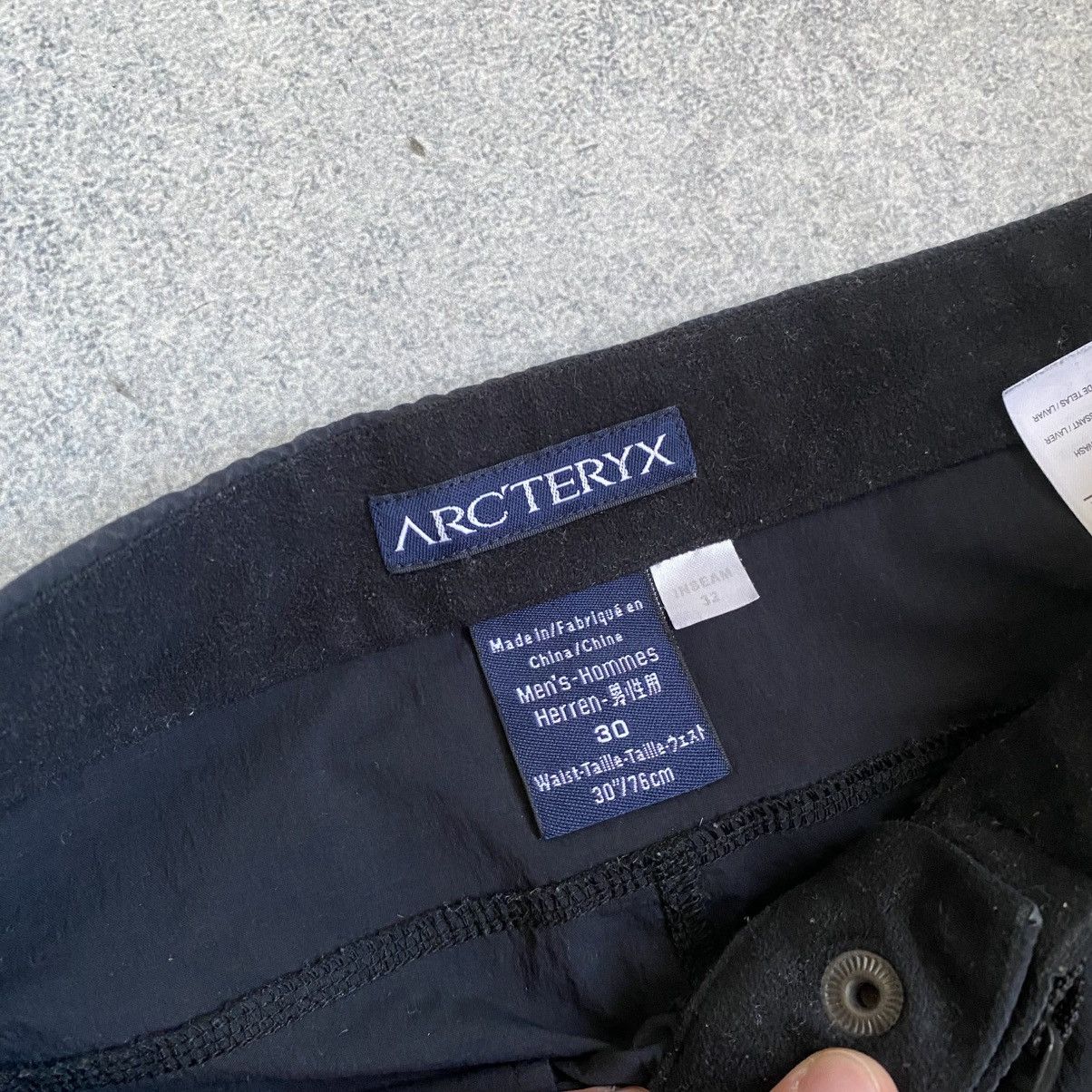 Arc'teryx Arcteryx pants nylon vintage small logo Gorpcore Size US 30 / EU 46 - 11 Thumbnail