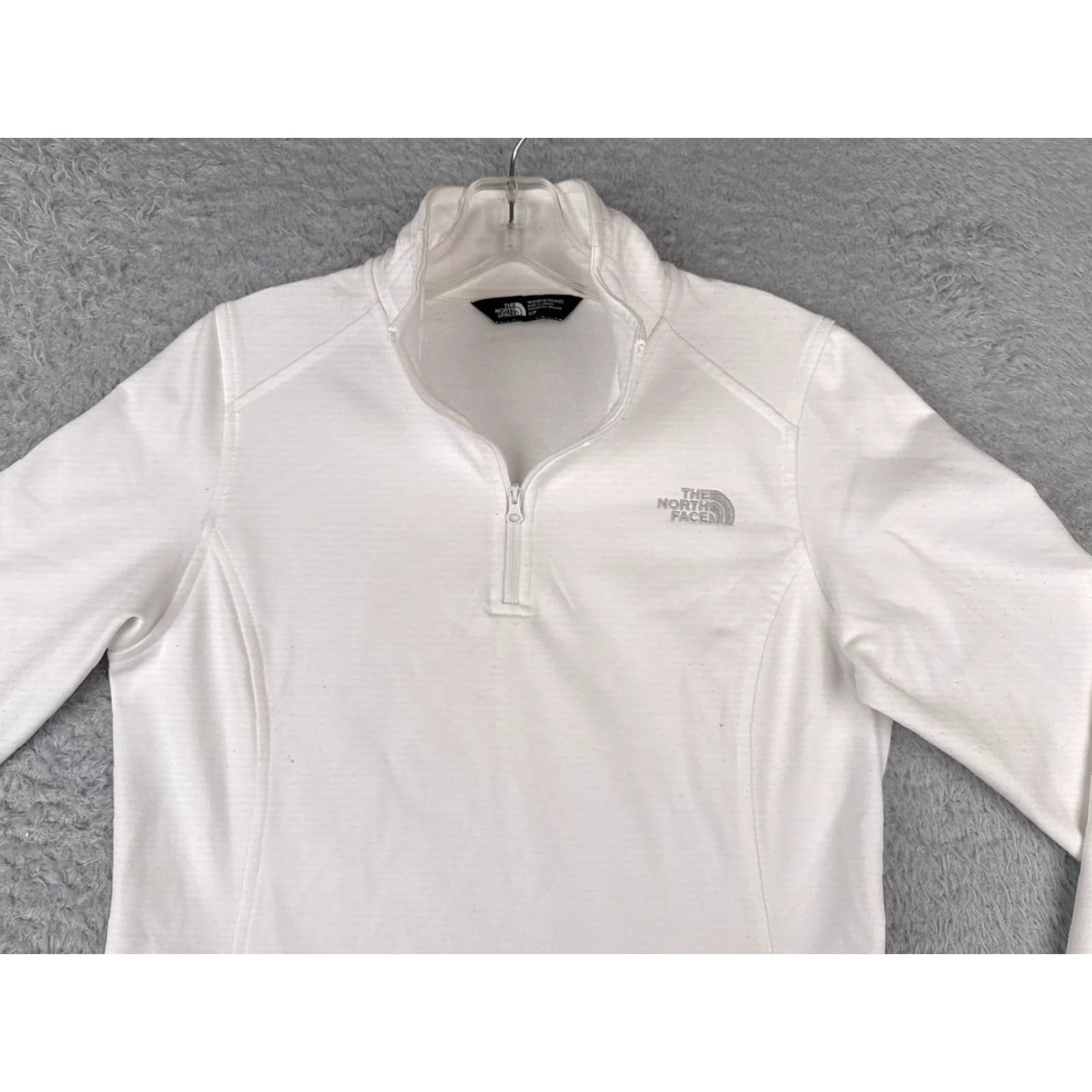 The North Face The North Face Sweater Women Small Petite White 1/4 Zip Vaporwick 100% Polyester Size S / US 4 / IT 40 - 4 Thumbnail