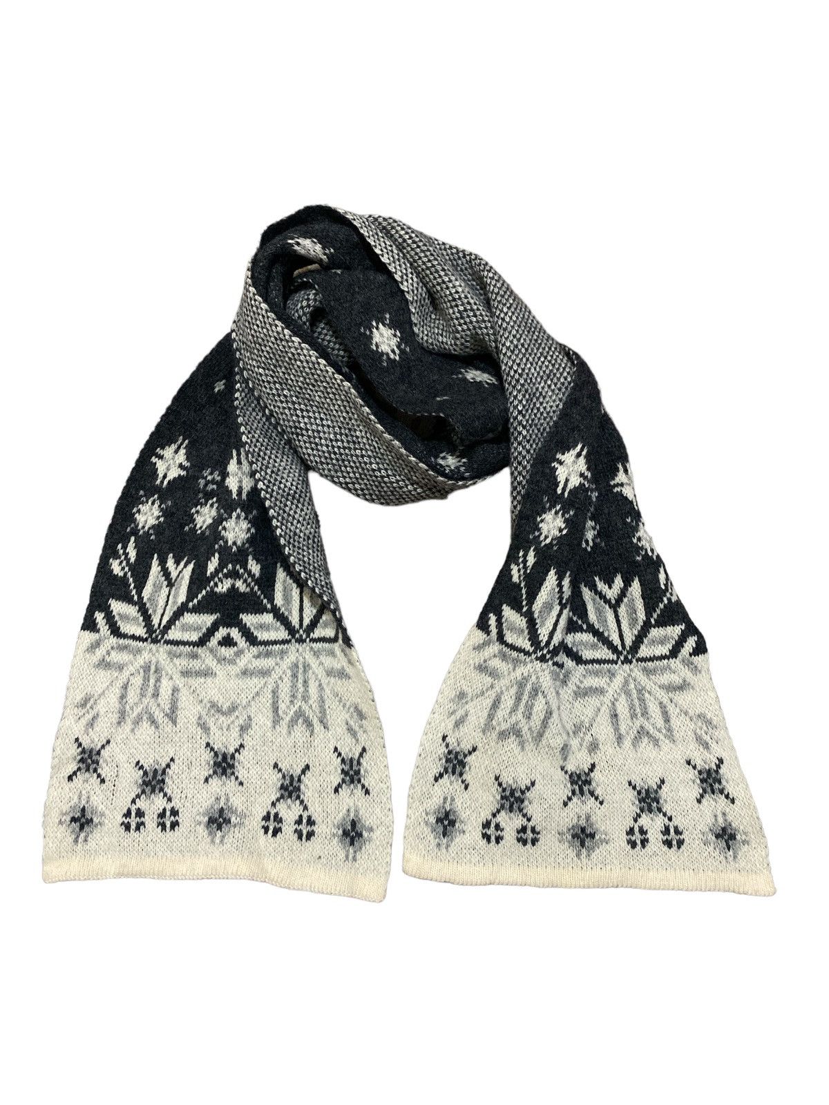 image of Ined By Yohji Yamamoto Scarf / Muffler / Wool in Grey, Men's