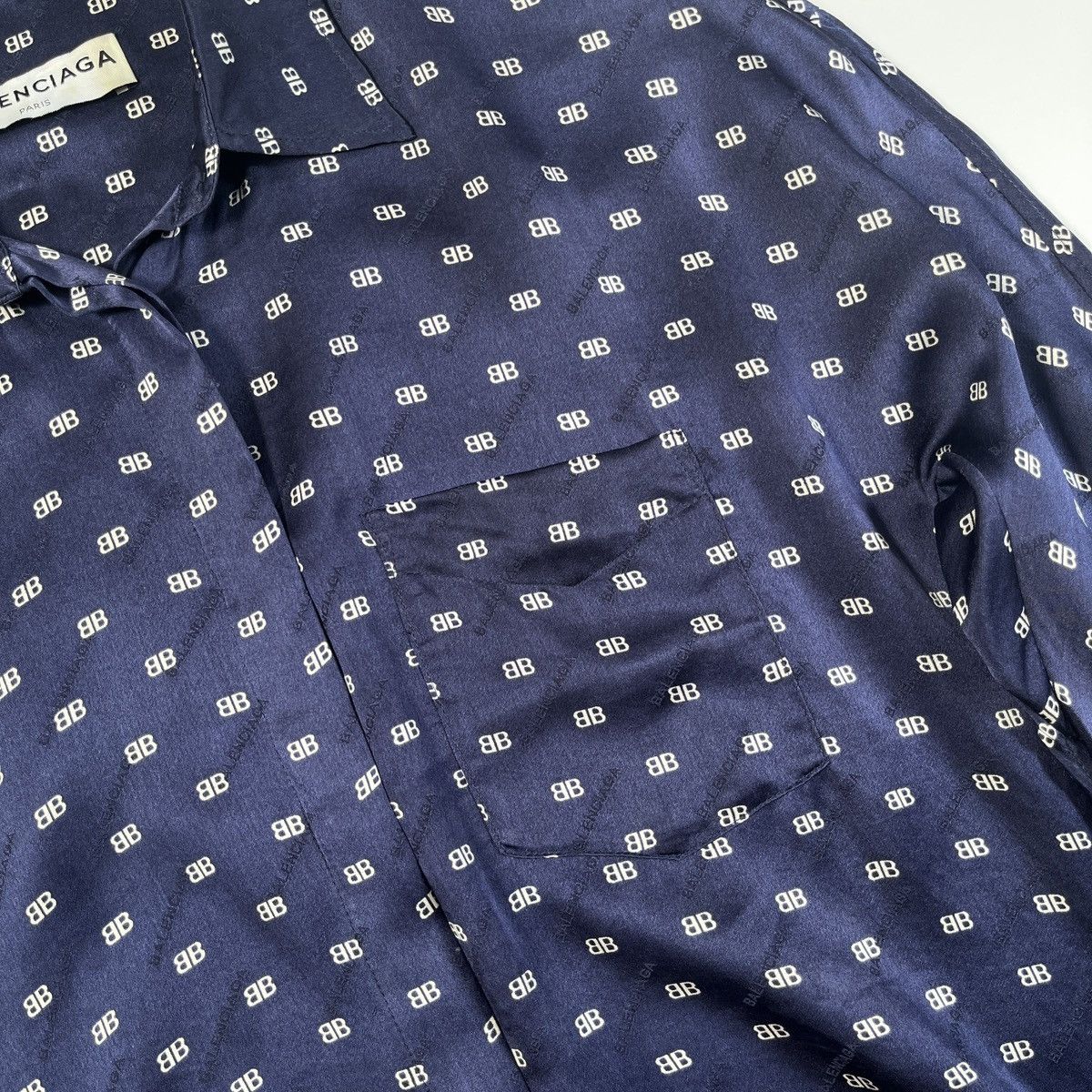 Balenciaga Balenciaga 2017 Silk logo Blouse Size XS / US 0-2 / IT 36-38 - 5 Thumbnail