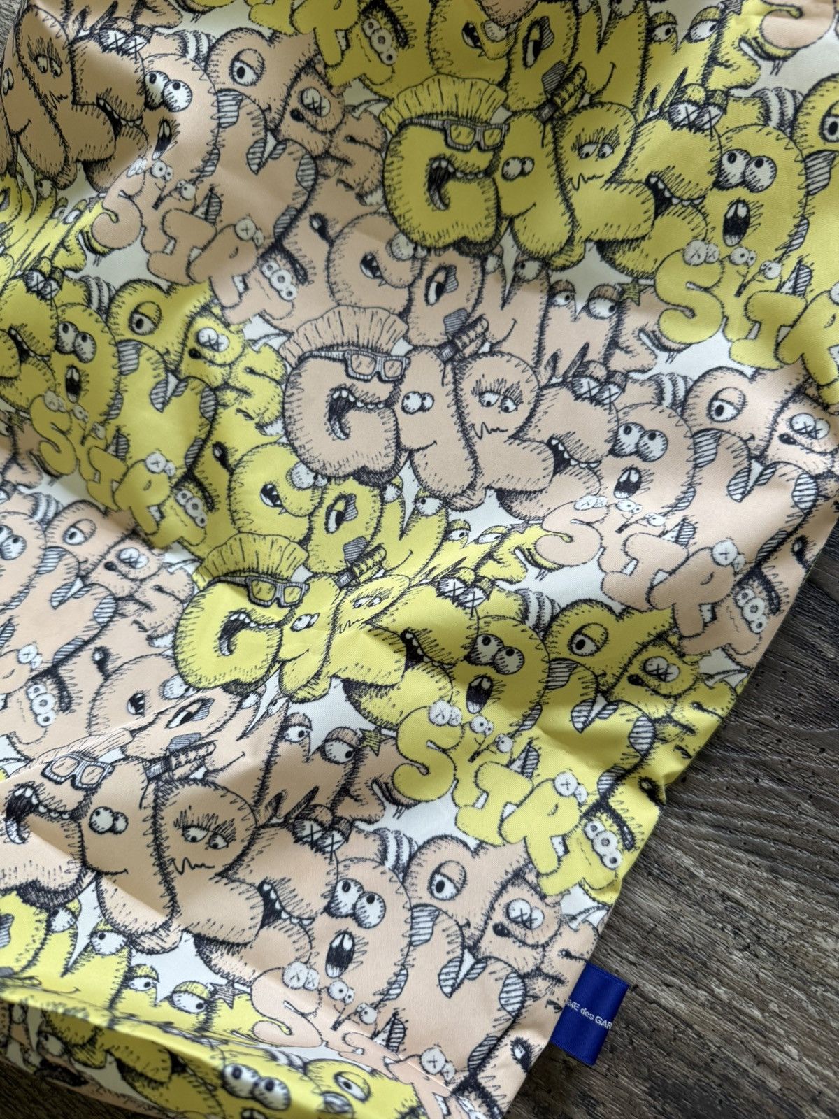 Comme des Garcons SHIRT × Kaws NWT - Comme des Garcons Shirt x Kaws Logo Backpack Size ONE SIZE - 3 Thumbnail