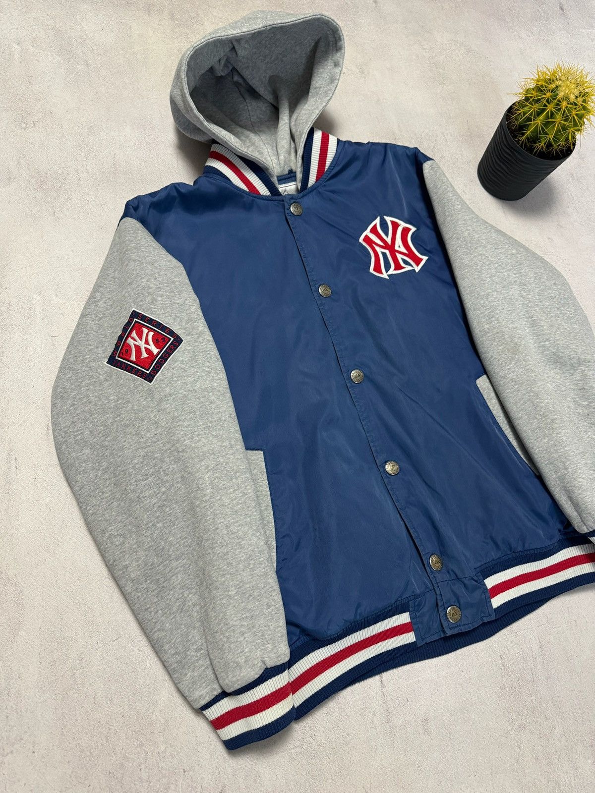 Majestic × New York Yankees Vintage New York Yankees Bomber Jacket Baggy Majestic 90s Size US M / EU 48-50 / 2 - 2 Thumbnail