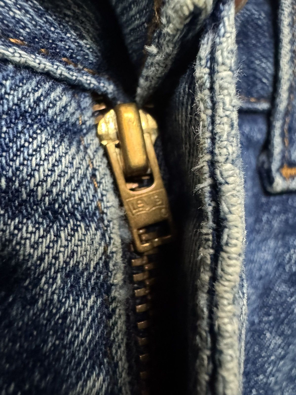 Levi's 💥INSANE💥VINTAGE Y2K LEVIS SAND WASHED DISTRESSED ORANGE TAB Size US 29 - 8 Thumbnail
