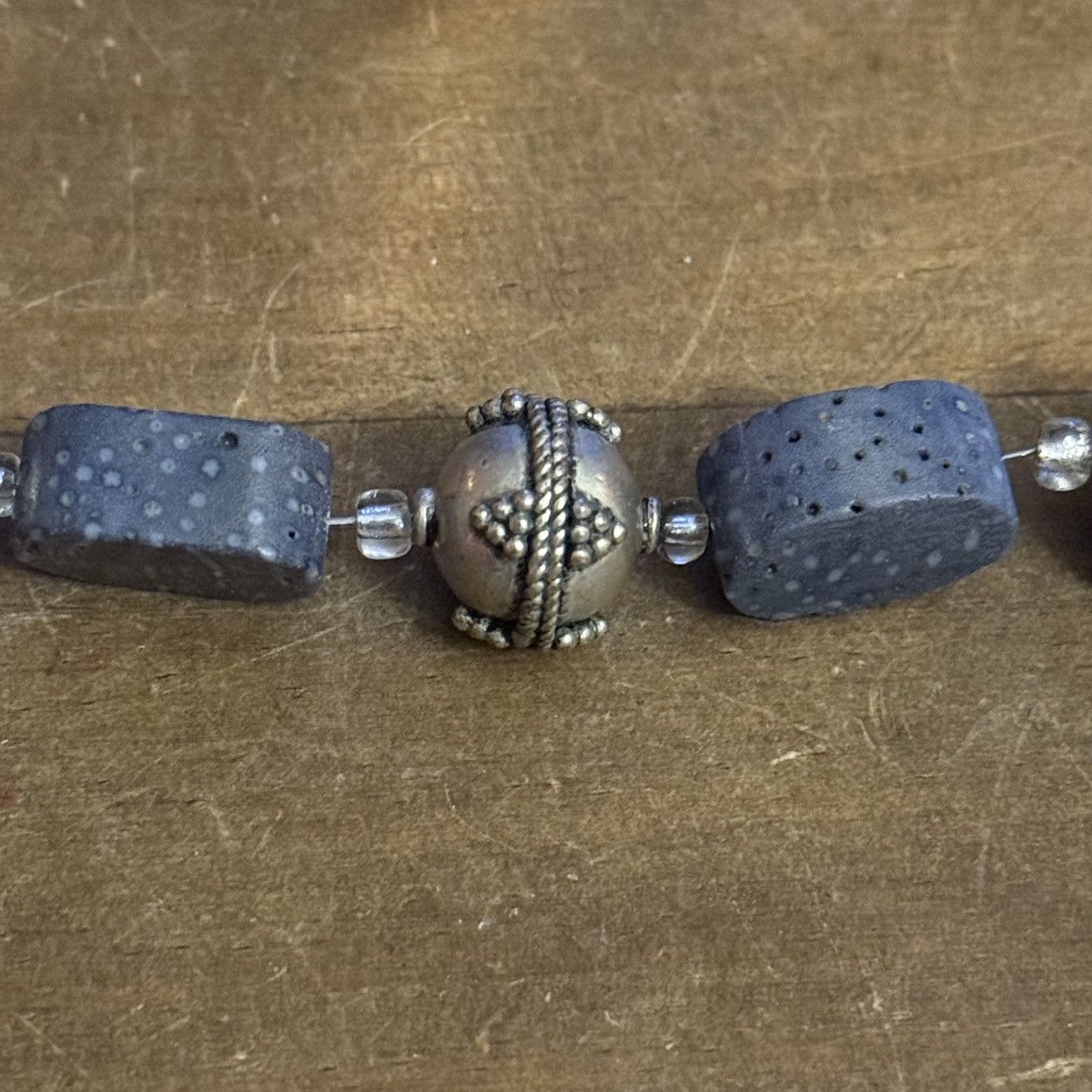 Vintage Vintage blue coral and silver bead bracelet Size ONE SIZE - 4 Thumbnail