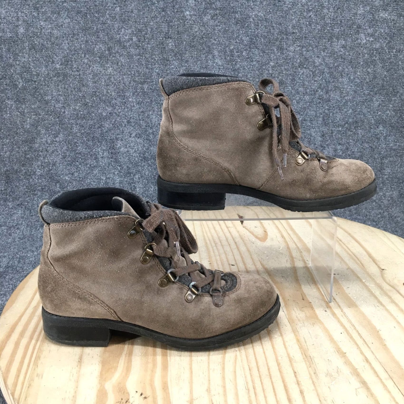 Clarks Clarks Womens 8 M Brown Suede Lace Up Casual Block Ankle Bootie Faralyn Boot Size US 8 / IT 38 - 2 Thumbnail