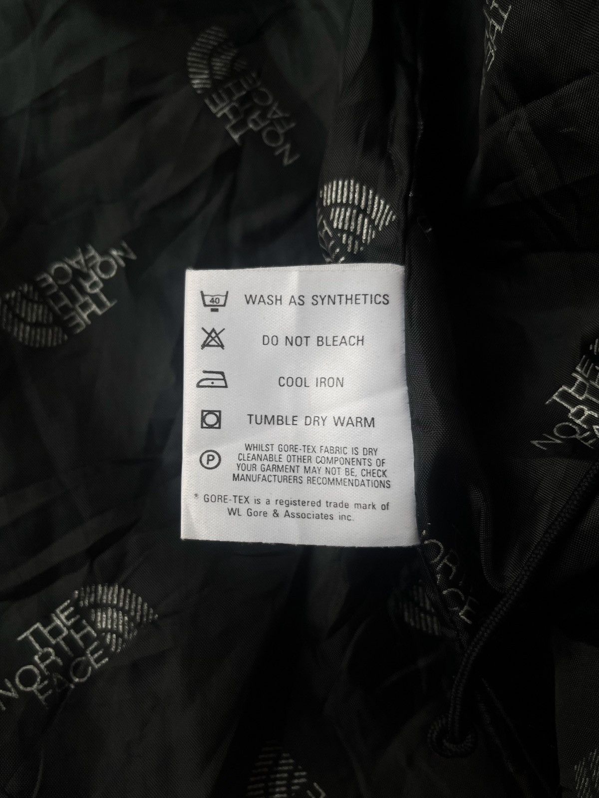 The North Face 90’s TNF Stowaway III Goretex Mountain Outdoor jacket Size US L / EU 52-54 / 3 - 18 Thumbnail