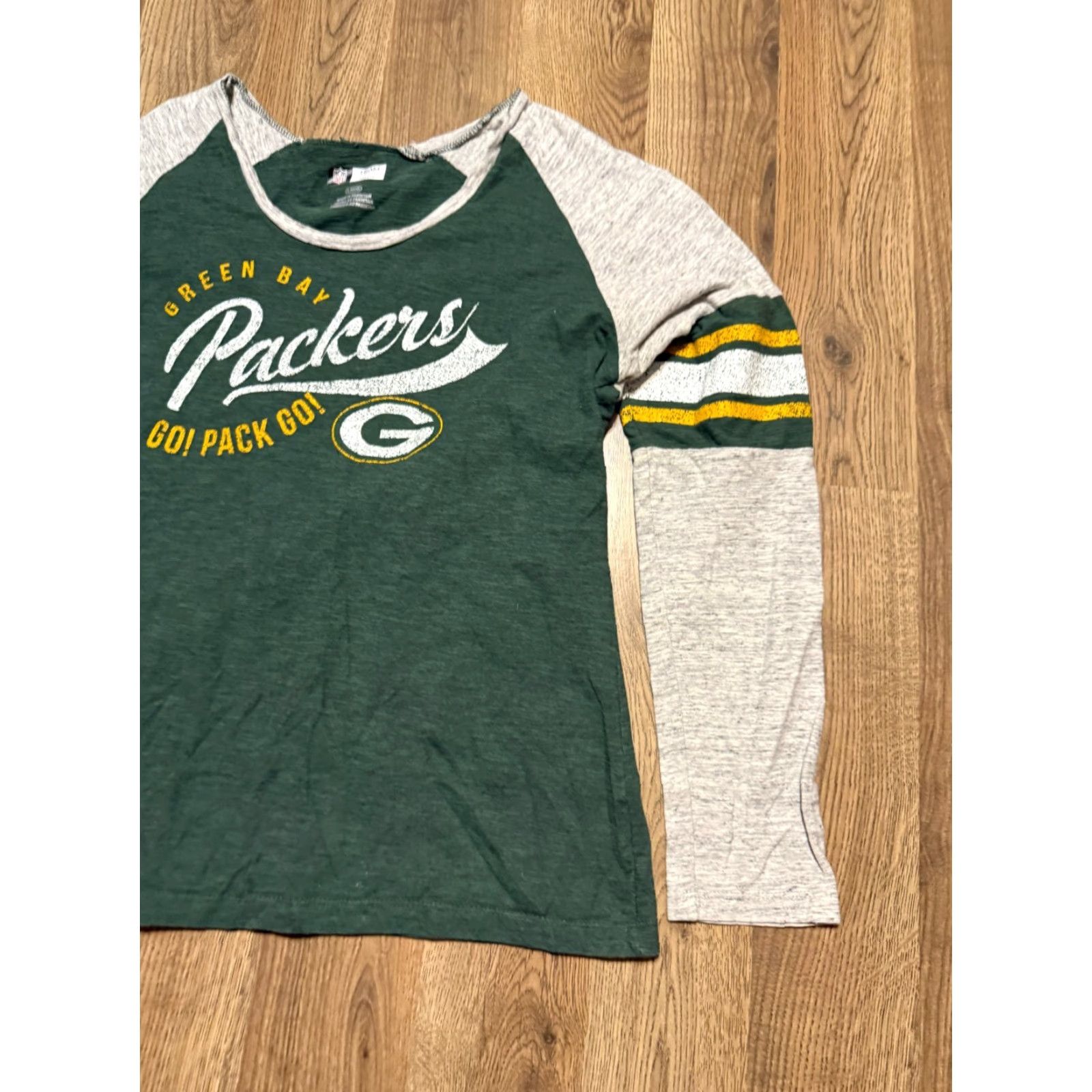 NFL NFL Team apparel Shirt Womens Large Wisconsin Green Bay Packers Long Sleeve Size L / US 10 / IT 46 - 4 Thumbnail