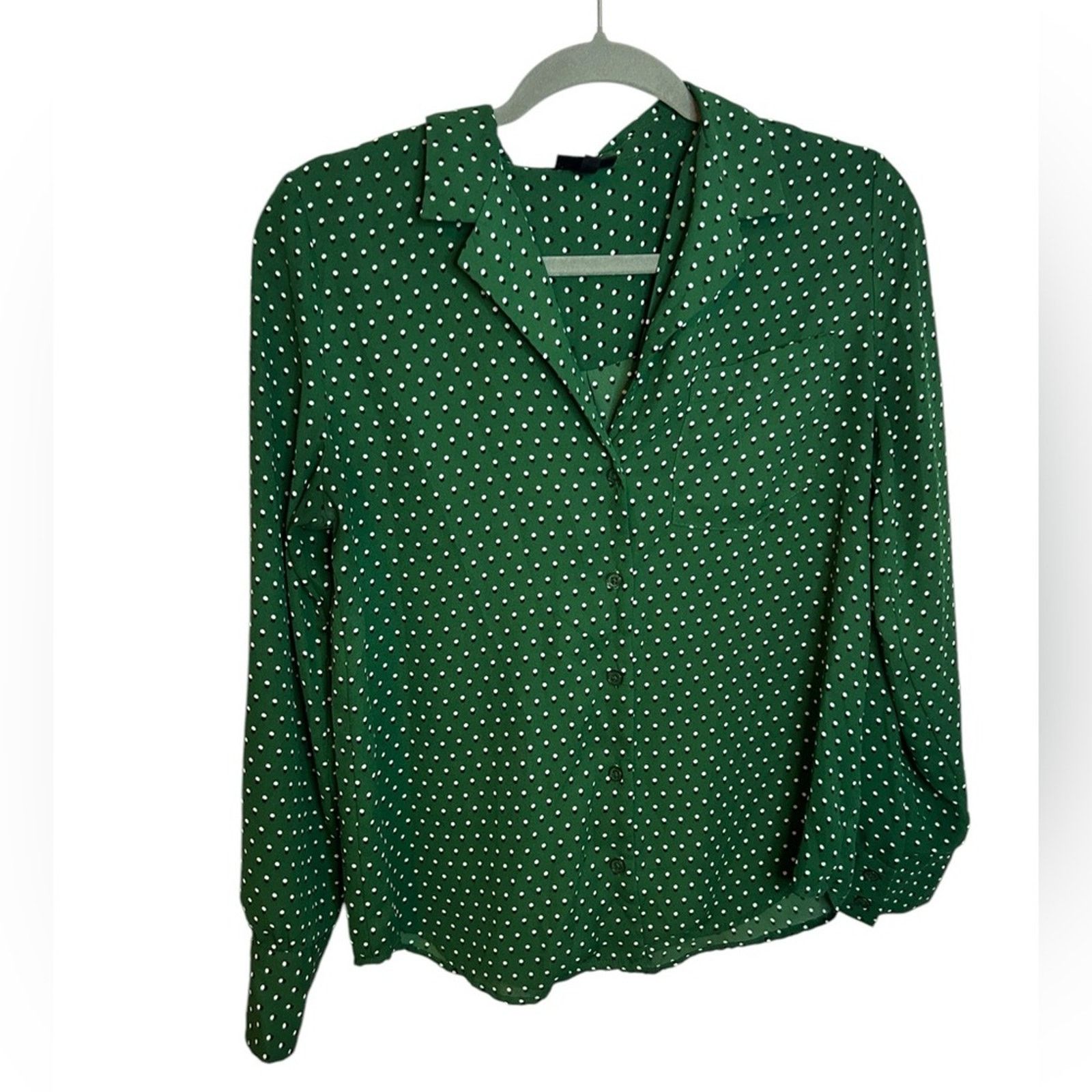 Other Who What Wear Green Polka Dot Button Down Top Size S / US 4 / IT 40 - 1 Thumbnail