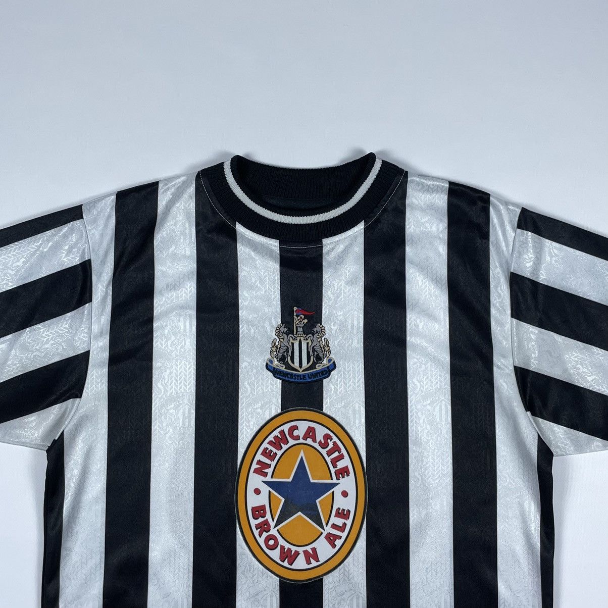 Vintage Newcastle United Vintage Soccer Jersey Home Football tee Size US M / EU 48-50 / 2 - 5 Thumbnail