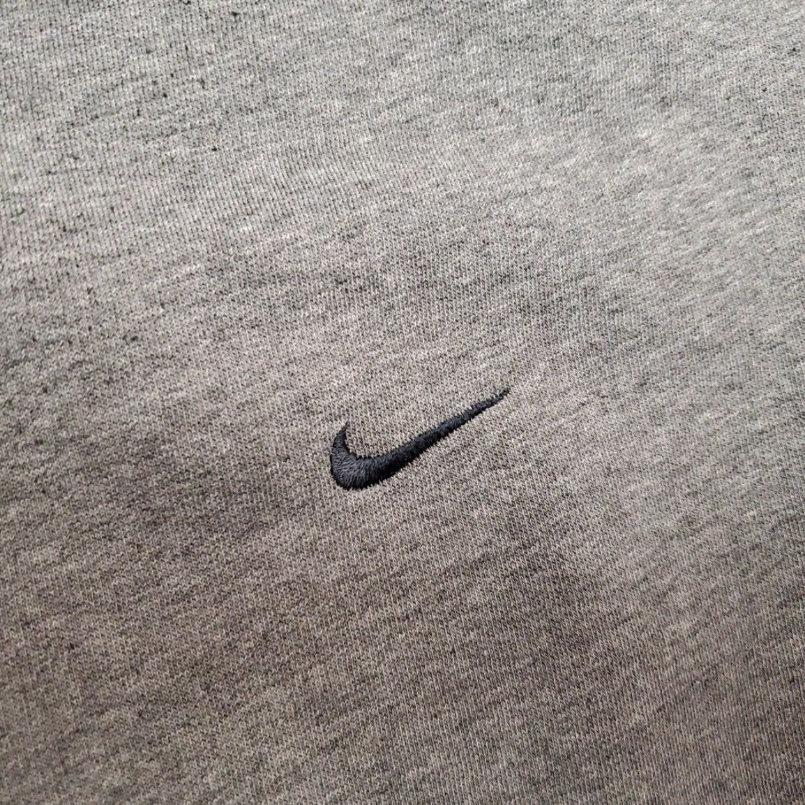 Nike VINTAGE Nike Hoodie Men XL Gray Hooded Embroidered Logo Fleece Sweatshirt Retro 90s Size US XL / EU 56 / 4 - 4 Thumbnail