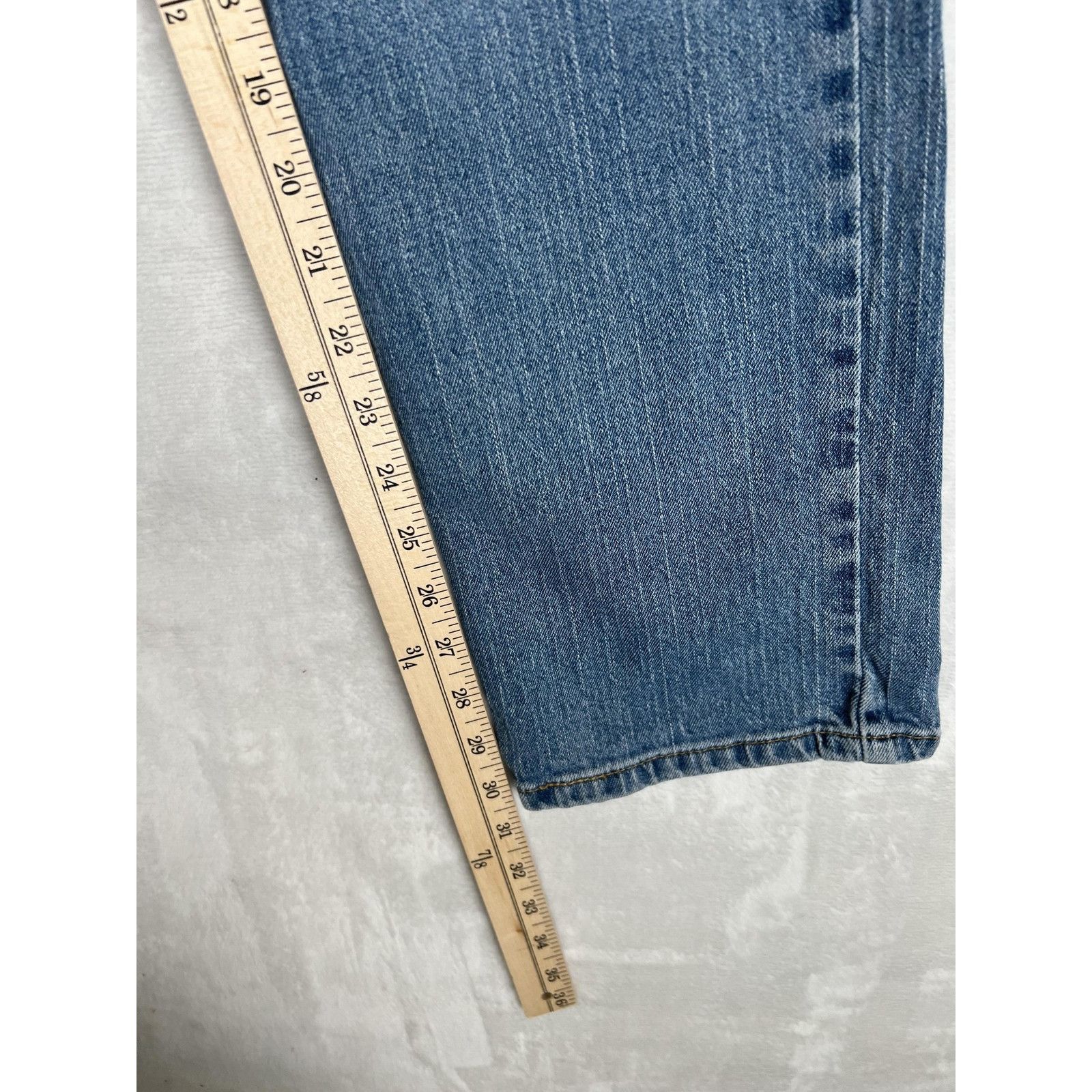Levi's Levi's 505 Jeans Women's 10 M Blue Mid Rise Straight Leg Med Size 30" / US 8 / IT 44 - 2 Thumbnail