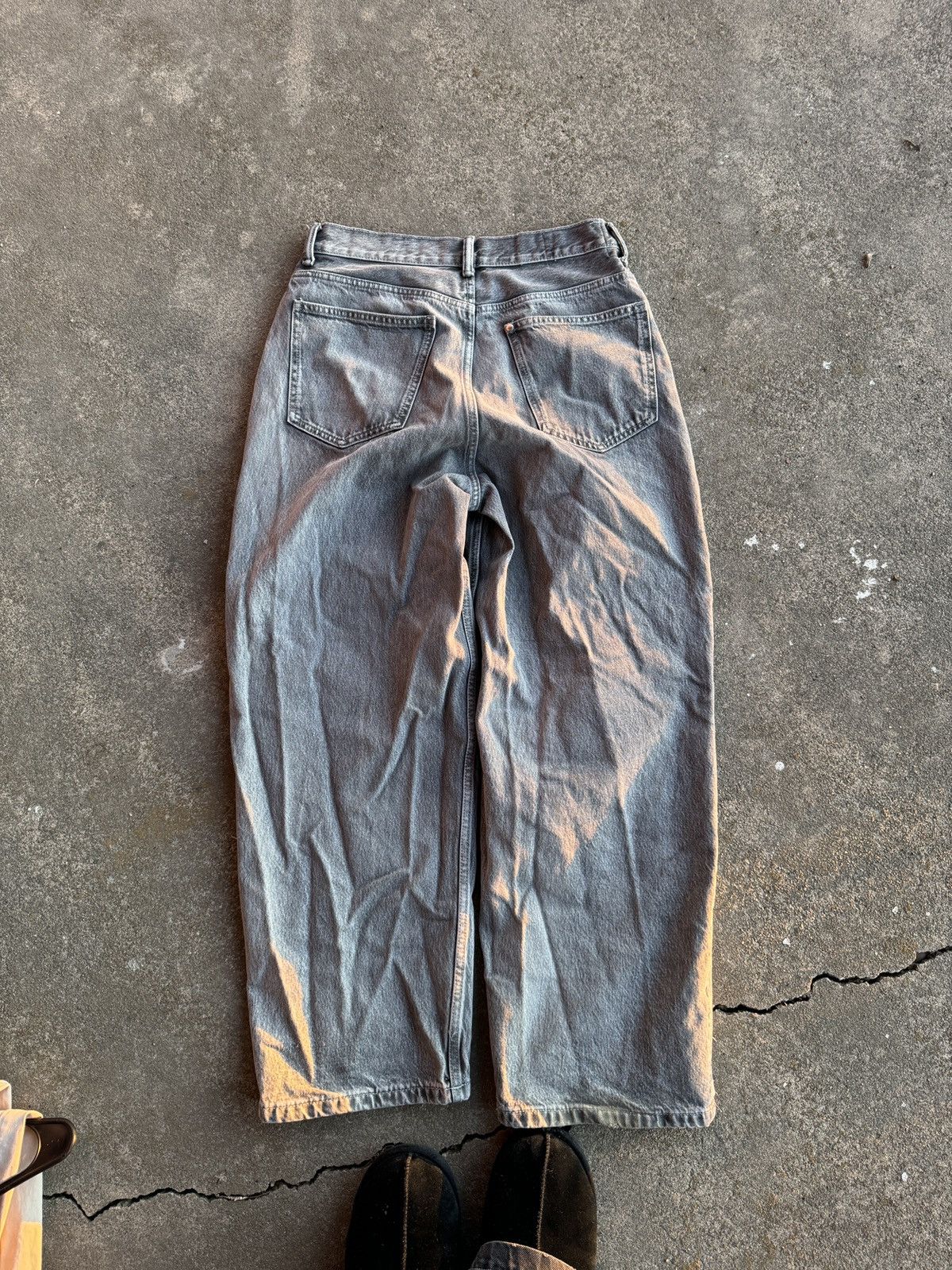 H&M H&M Grey Baggy jeans Size US 32 / EU 48 - 2 Thumbnail