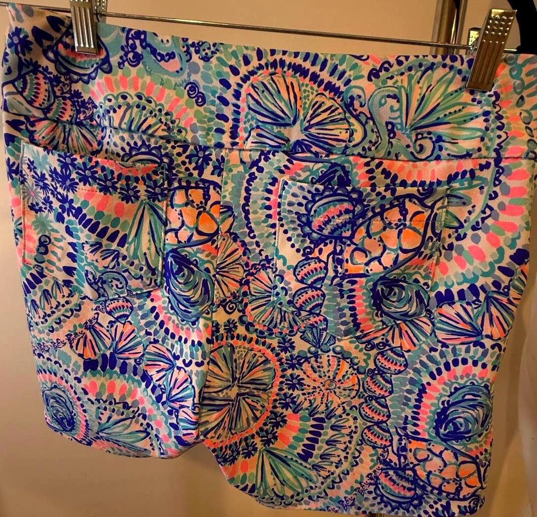 Designer Lilly Pulitzer Colorful Print Shorts - Size 8 Size 30" / US 8 / IT 44 - 3 Thumbnail