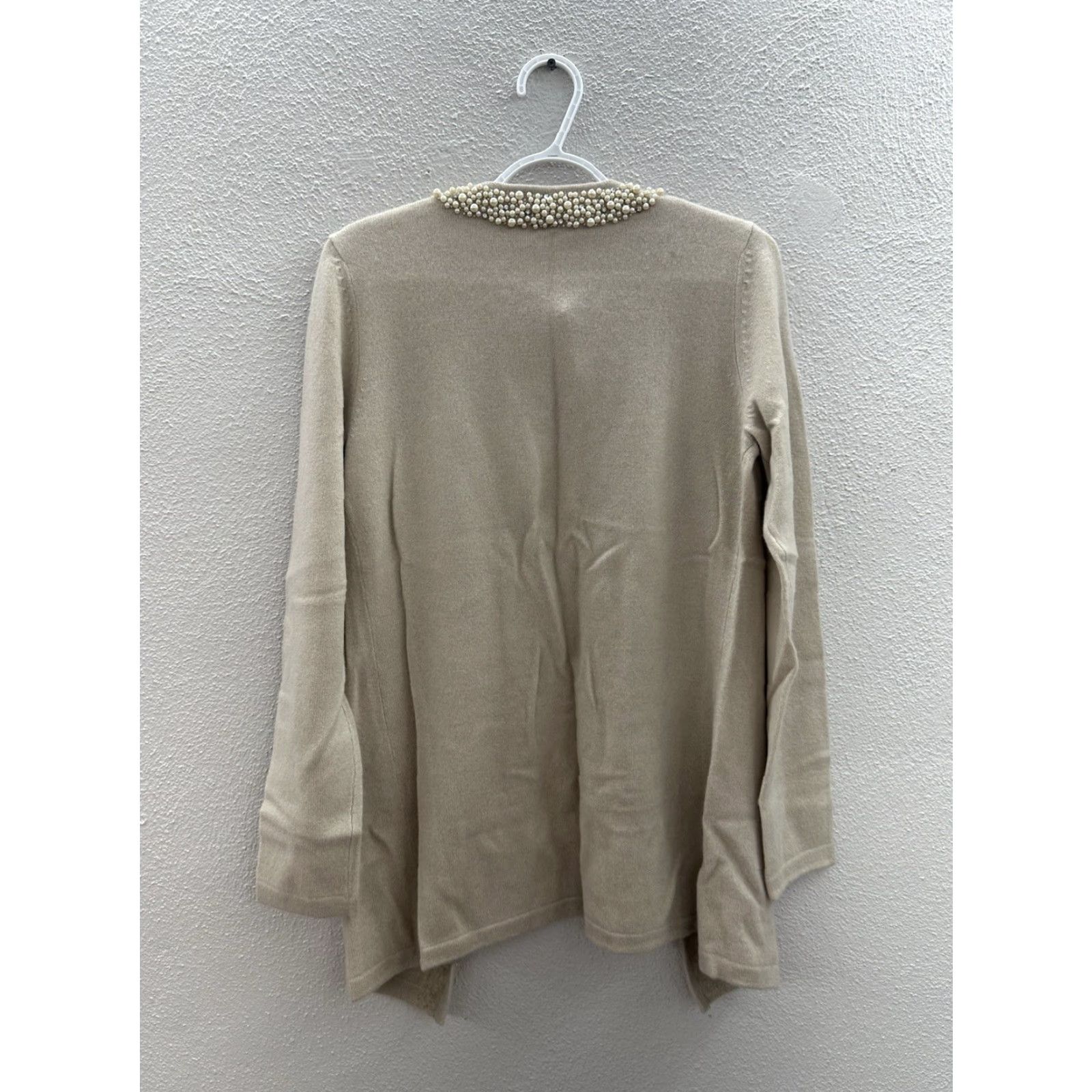 Bloomingdale's Bloomingdale's Womens Cardigan M Ivory Cashmere Embellished NWT Knit Crew Neck Beaded Rhinestone Buttons 90s Classic Preppy All Seasons Regular Womens Size M / US 6-8 / IT 42-44 - 7 Thumbnail