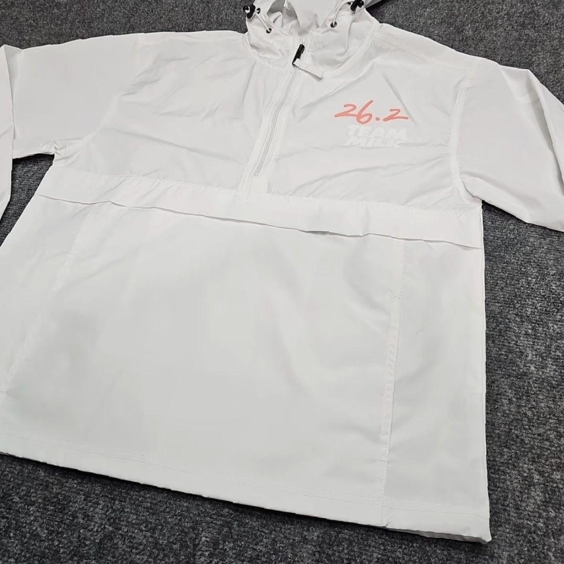 Champion Champion Running Jacket Windbreaker Small White Women’s 2024 Momentum Rabbit Marathon Lightweight Activewear Spring Summer Fall Mens Womens Girls Size S / US 4 / IT 40 - 6 Thumbnail