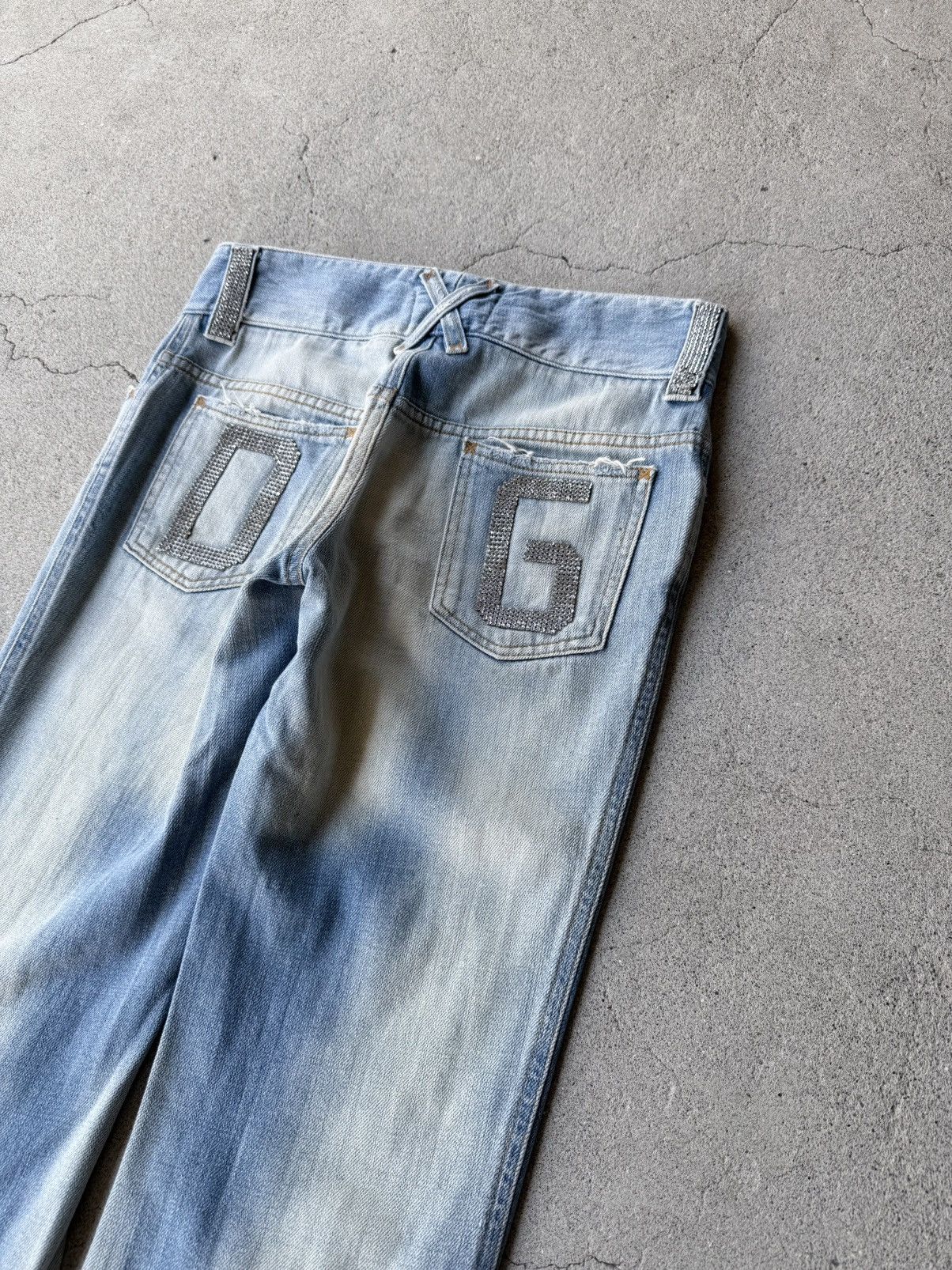 Dolce & Gabbana DOLCE&GABBANA 03SS Rhinestone DG Pockets Damage Flare Jeans Size US 28 / EU 44 - 6 Thumbnail