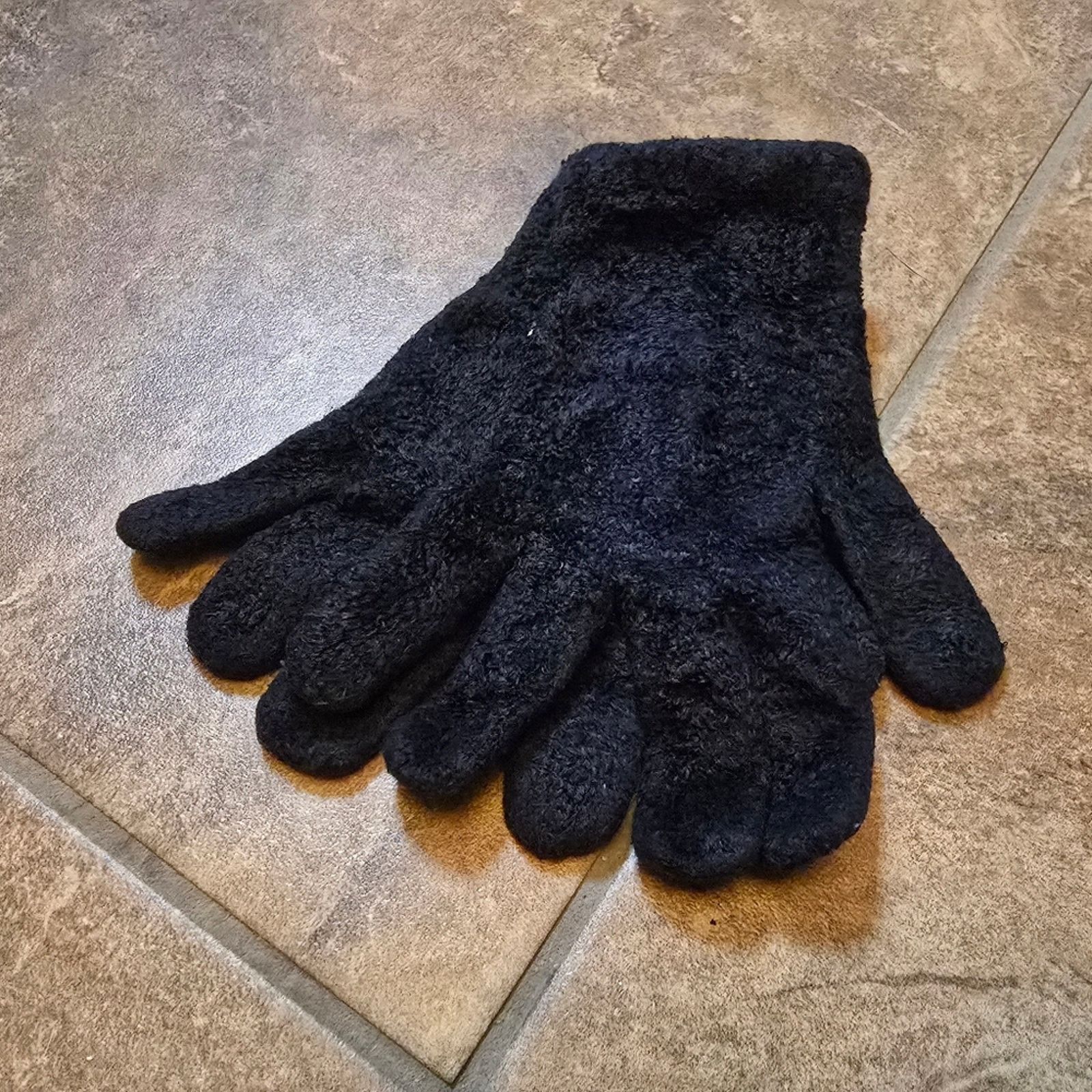 Other Black Fuzzy Winter Glove Size ONE SIZE - 3 Thumbnail