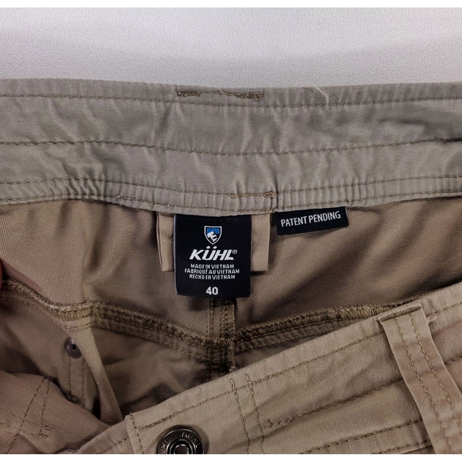 Vintage Kuhl Radikl Shorts Tan Mens 41 Casual Cargo Beige 41 x 10 Actual Mens Regular Size-40 41 x 10 Actual Size US 41 - 3 Thumbnail