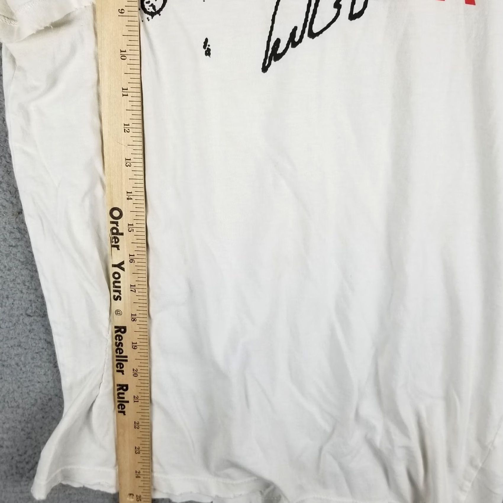 Thrasher Concert T-Shirt Shin Mendes 2019 The Tour Shirt Short Sleeve Crew Neck Small White Women Regular Size S Vintage No Size S / US 4 / IT 40 - 7 Thumbnail