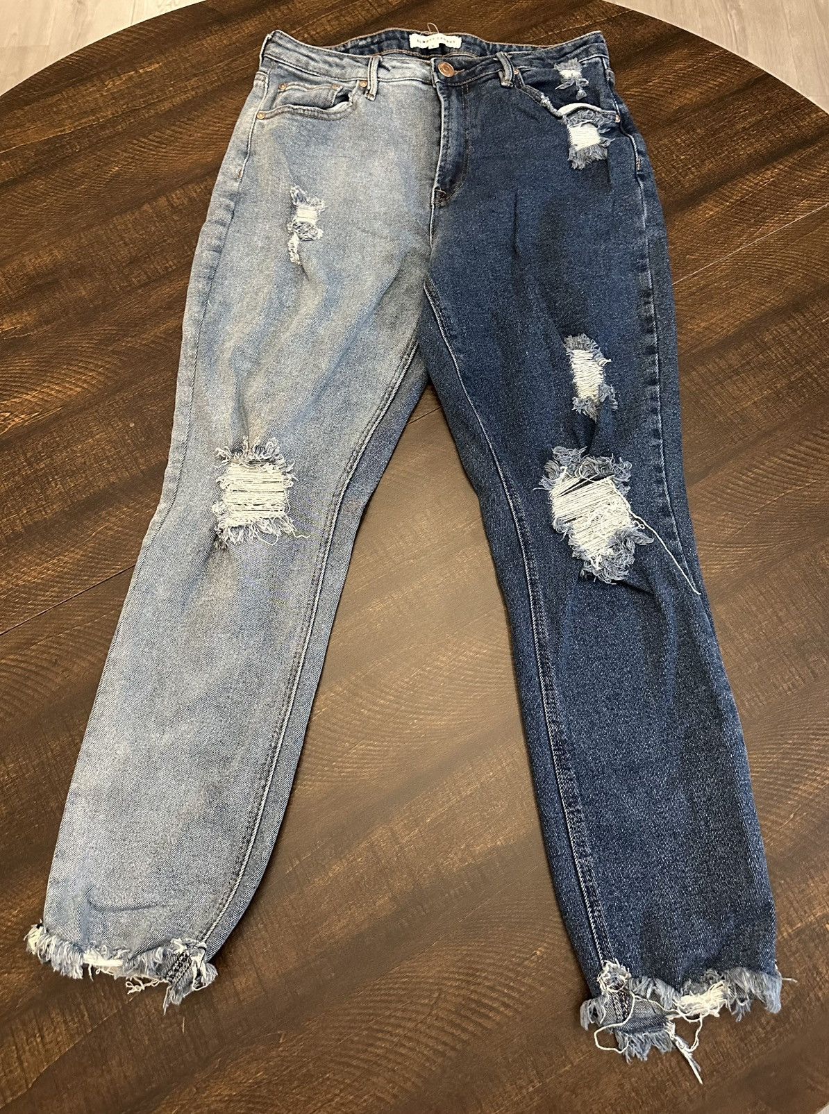 Almost Famous Almost Famous Distressed Split-Color Jeans-Juniors 9 Size 29" - 1 Thumbnail