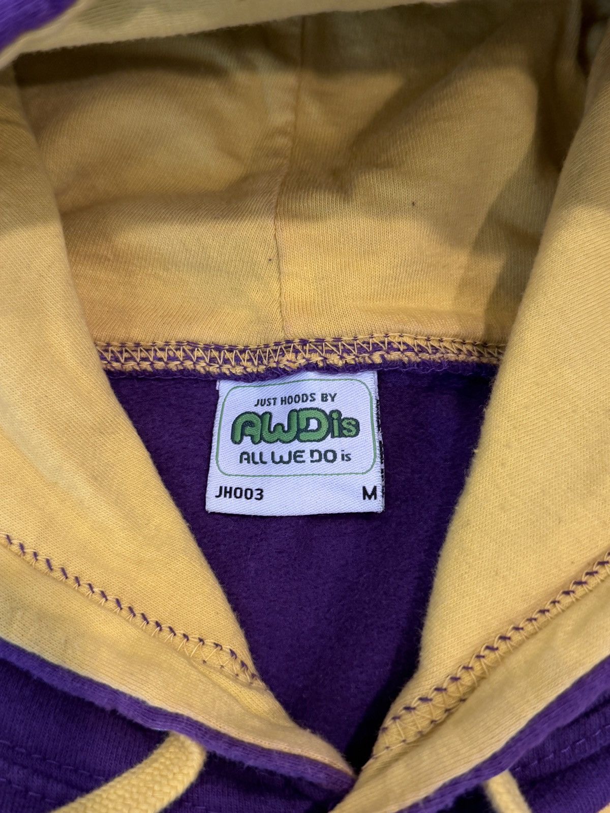 Vintage AWDis Men's Red Hot Chili Peppers Purple Hoodie Sweatshirt Size US M / EU 48-50 / 2 - 6 Thumbnail