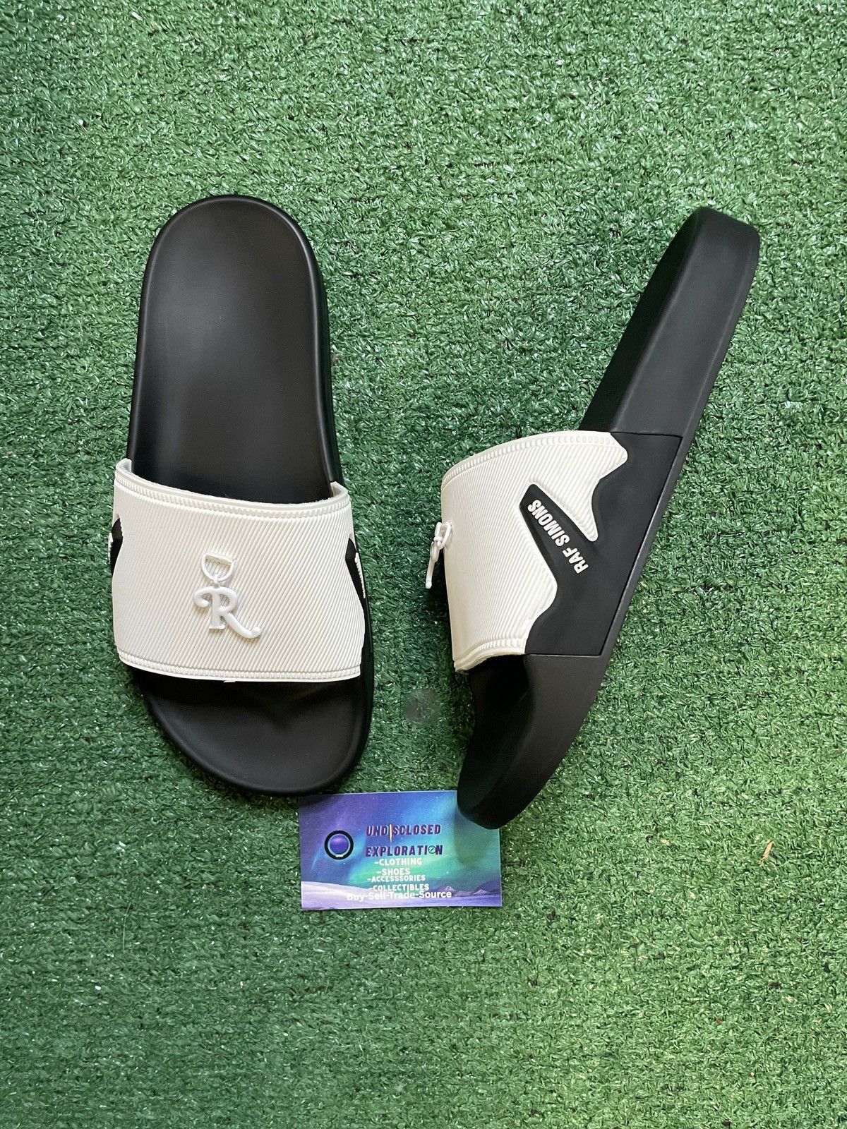 Raf Simons Raf Simons black and white astra slides Size US 6 / EU 39 - 1 Thumbnail