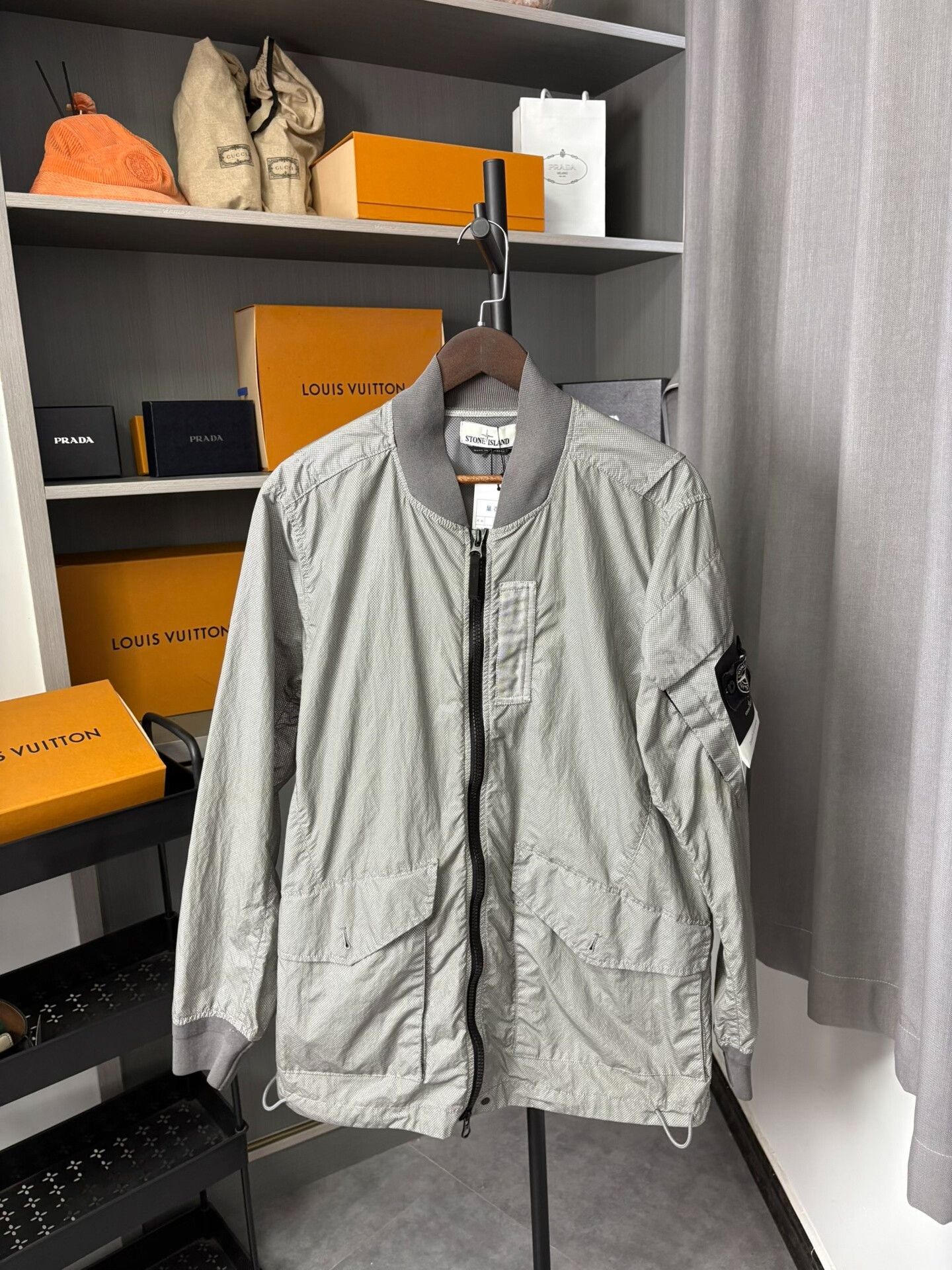 Stone Island Stone Island Reflective White Light Jacket L Men Size US L / EU 52-54 / 3 - 1 Thumbnail