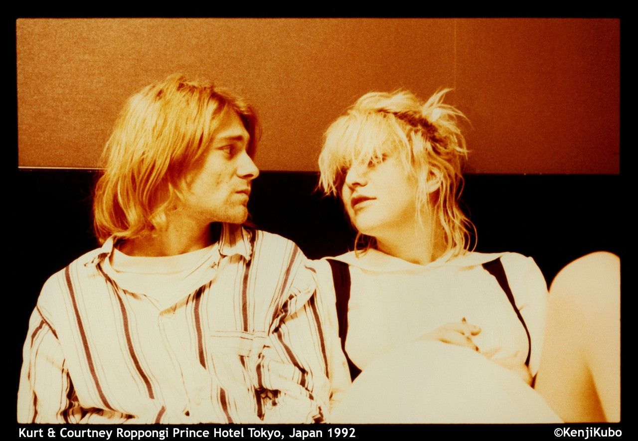 Band Tees 🔥RARE🔥 Vintage Kurt Cobain Courtney 90s Love by kenji kubo Size US S / EU 44-46 / 1 - 11 Thumbnail