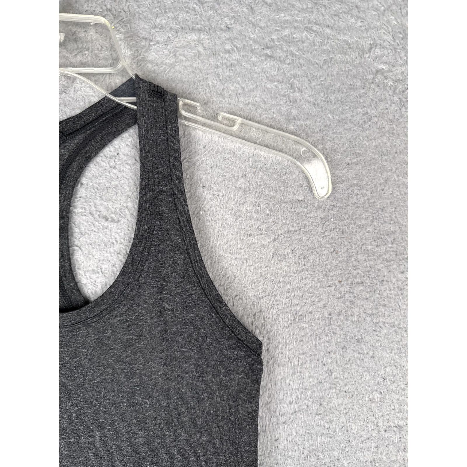 Lululemon Lululemon Tank Top Womens 2 Gray Heather Racerback Athletic Workout Yoga Gym Shirt Sleeveless Nike? Size XS / US 0-2 / IT 36-38 - 2 Thumbnail