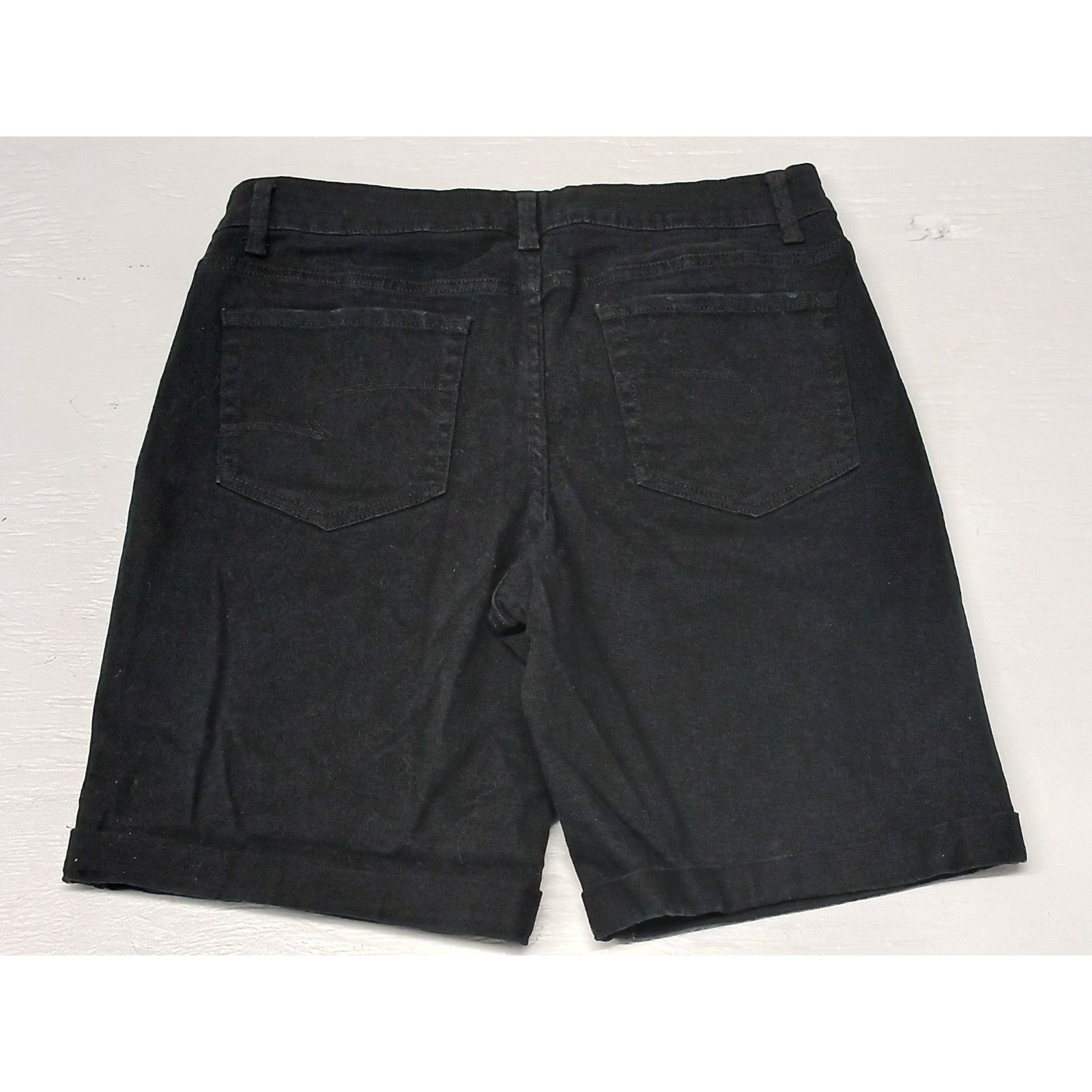 Other Time & Tru (12) Mid -Rise Black Khaki Womens Casual Shorts Size 34" / US 12 / IT 48 - 8 Thumbnail