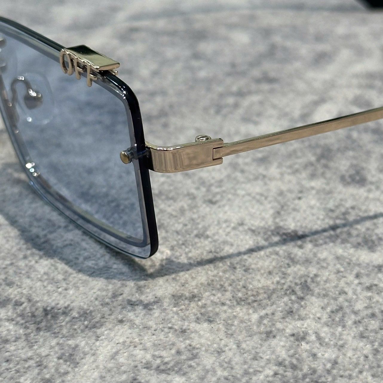 Off-White OFF WHITE TAMPA GOLD LIGHT BLUE SUNGLASSES Size ONE SIZE - 4 Thumbnail