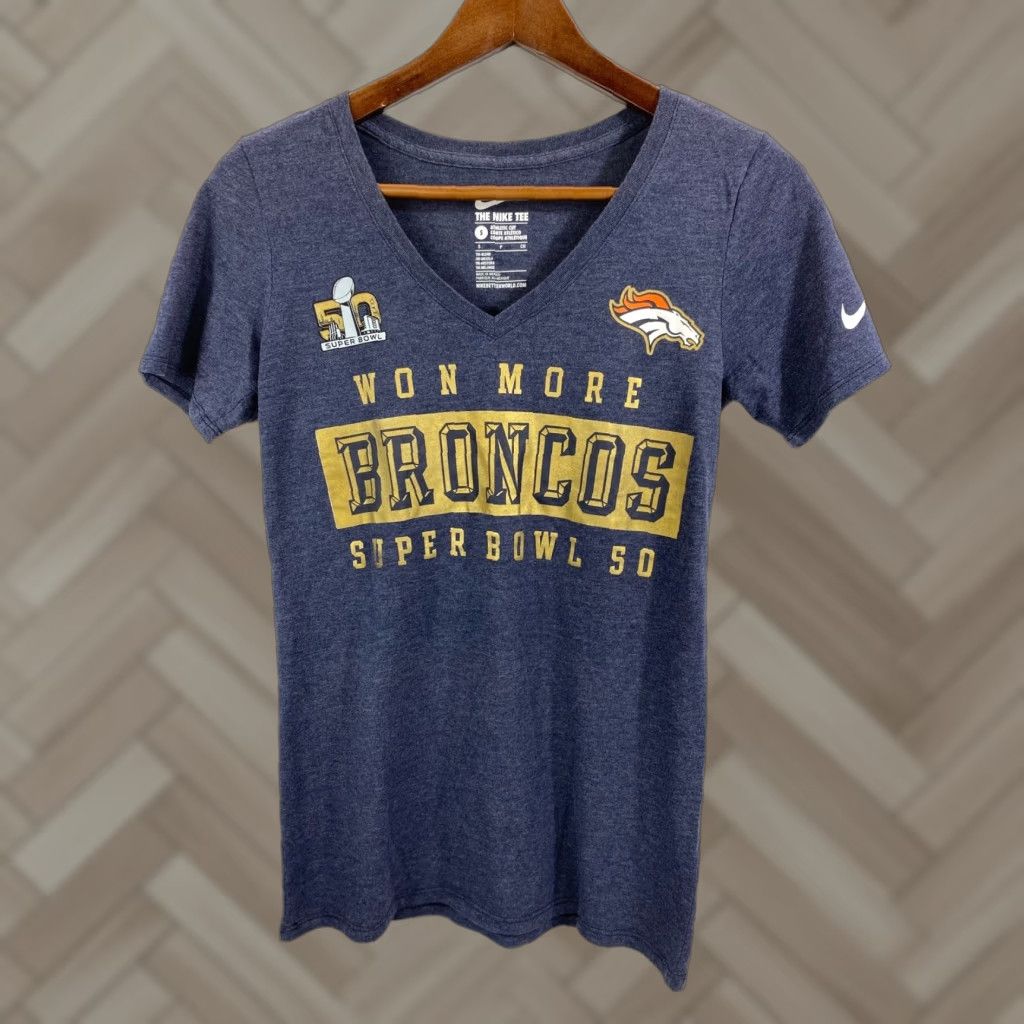 Nike Nike Tee Shirt Womens Small S Blue Denver Broncos Super Bowl 50 Football V-Neck Activewear Shirt Size S / US 4 / IT 40 - 1 Thumbnail