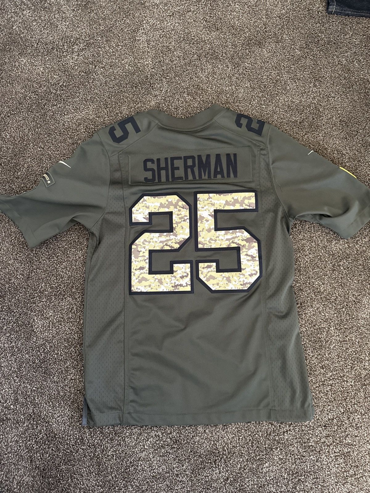 NFL Richard sherman military x breast cancer jersey Size US S / EU 44-46 / 1 - 2 Thumbnail