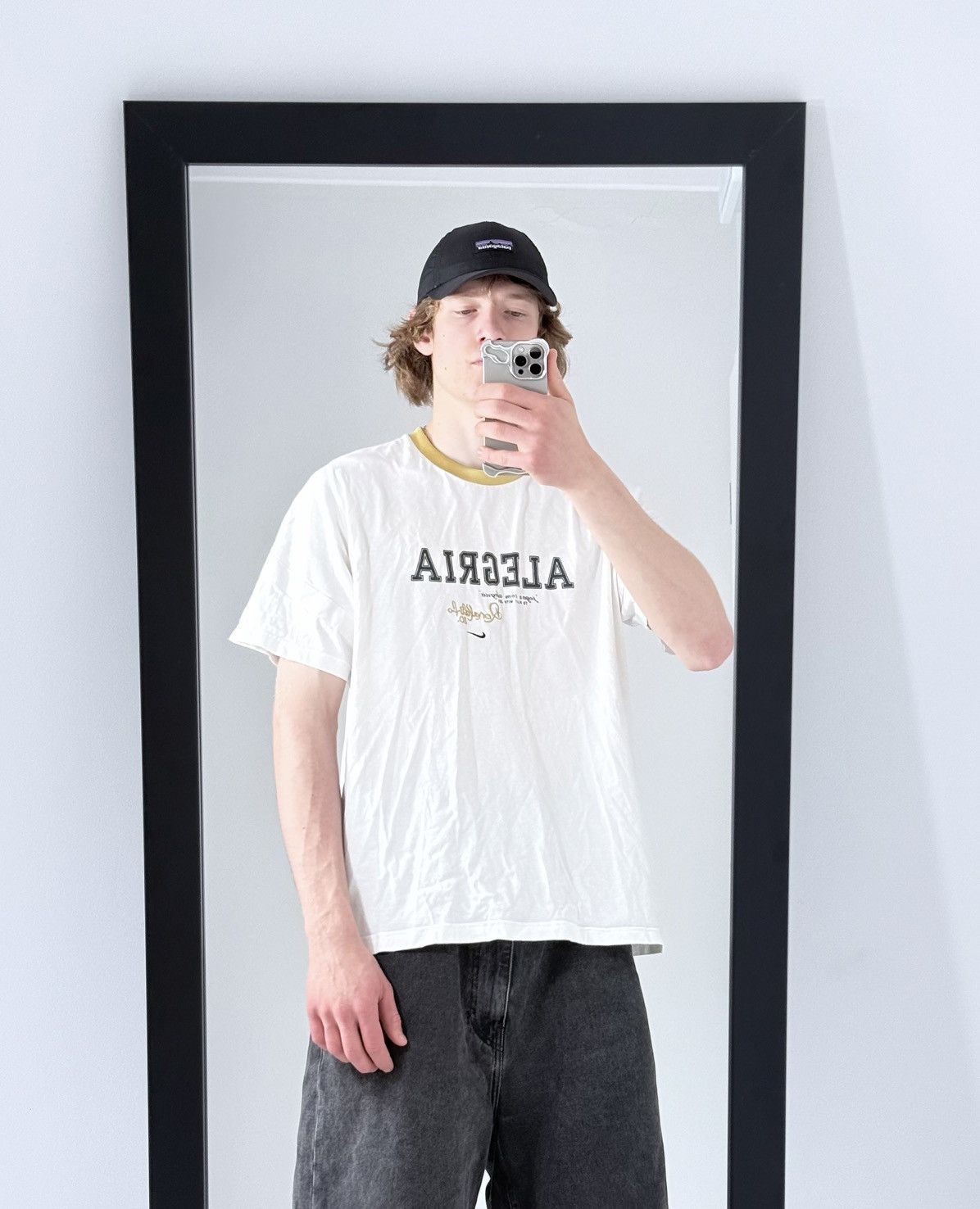 Nike Vintage Nike Y2K avantgarde streetwear oversize T-shirt Size US XL / EU 56 / 4 - 6 Thumbnail
