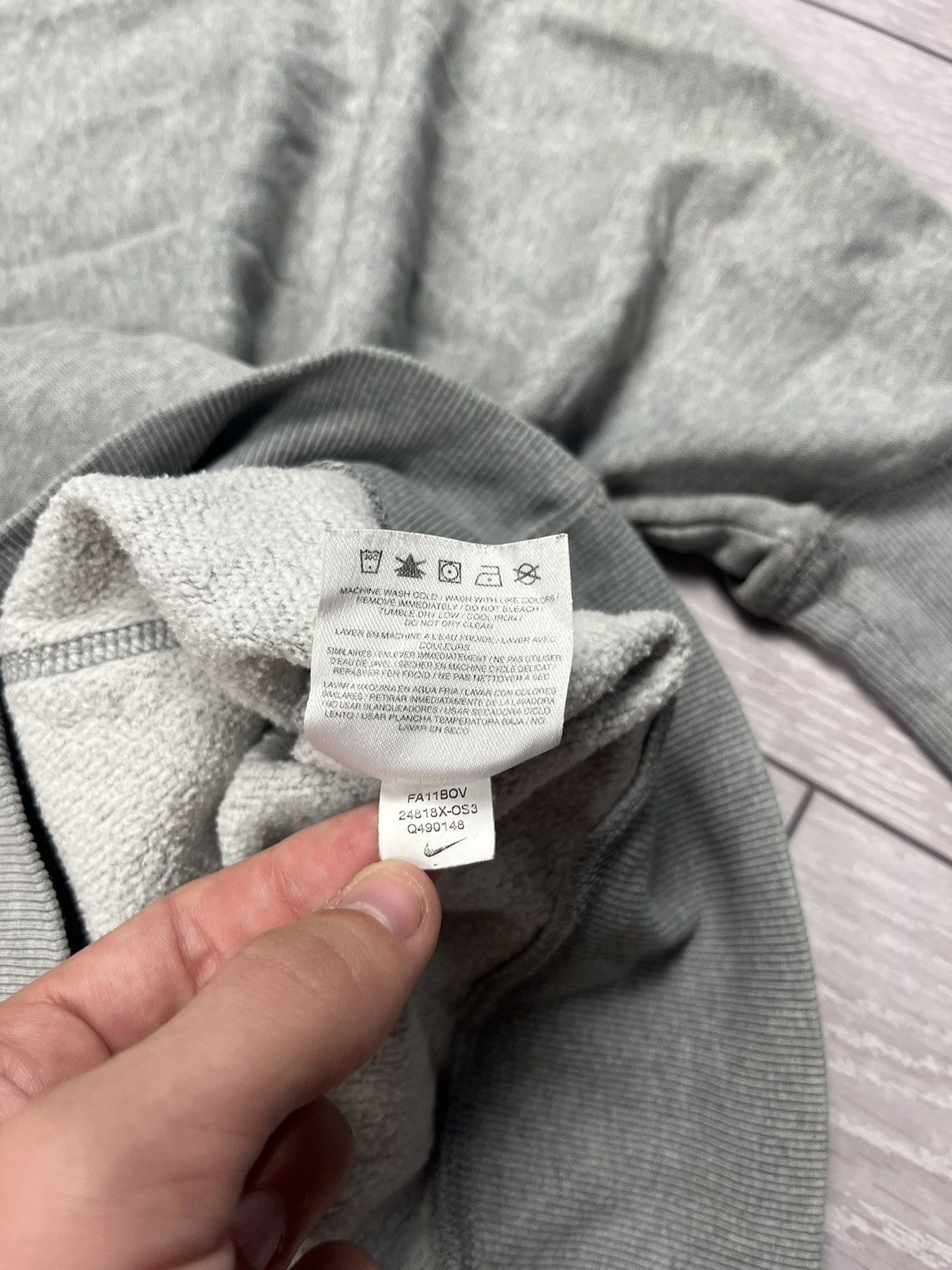 Nike × Vintage Vintage Nike Ohio State Center Logo Grey Hoodie 00s Size US M / EU 48-50 / 2 - 13 Thumbnail